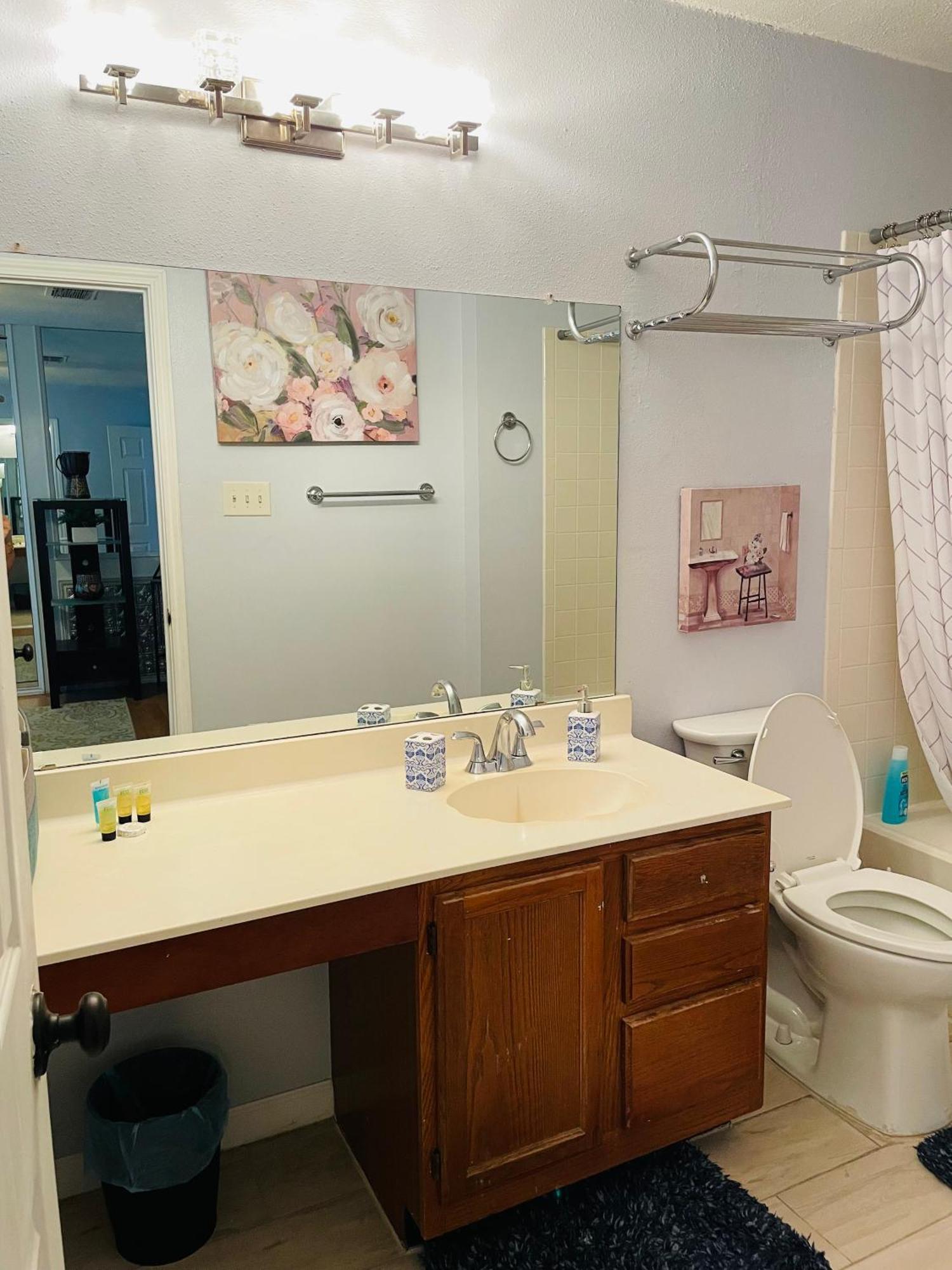 Comfort 4 Bedroom 3 Bath 5 Mins From Sea World
