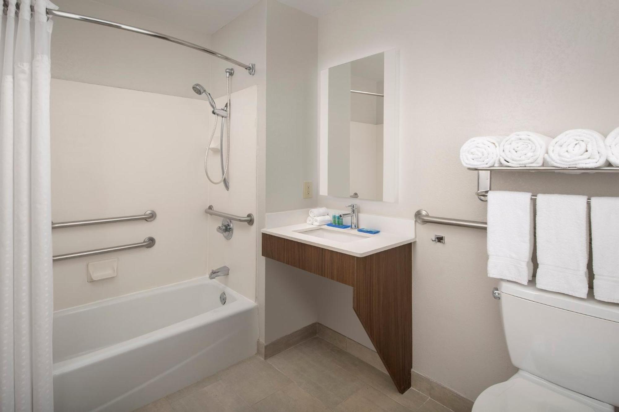 Express North Riverwalk Area By Ihg 3* San Antonio