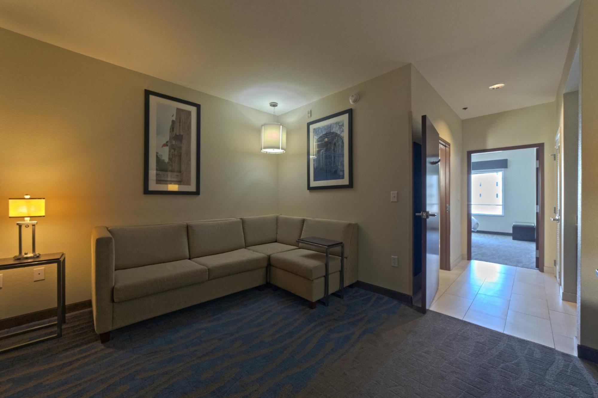 Hotel & Northwest By Ihg