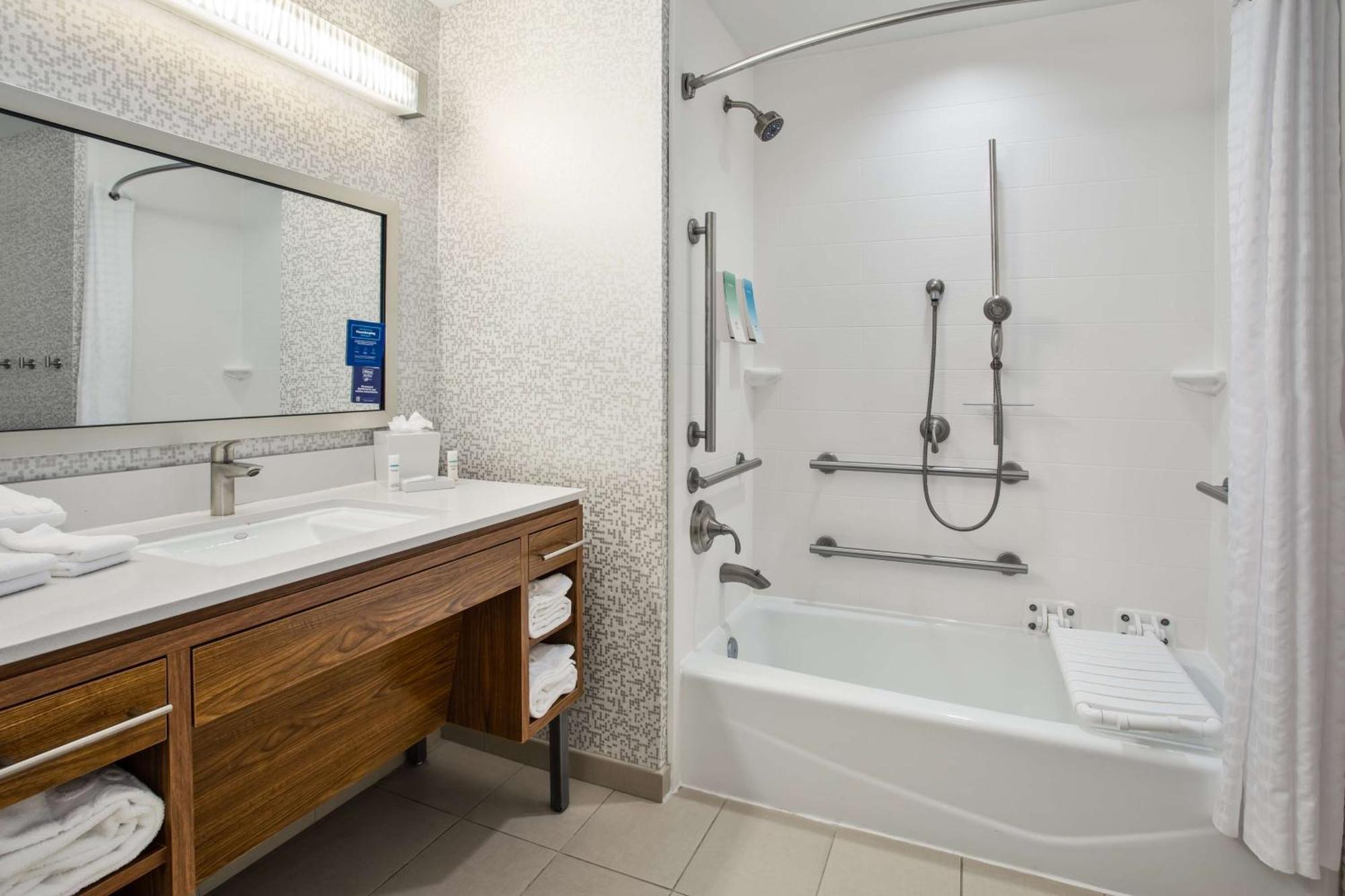 Home2 By Hilton Downtown - Riverwalk, Tx Hotel 3*