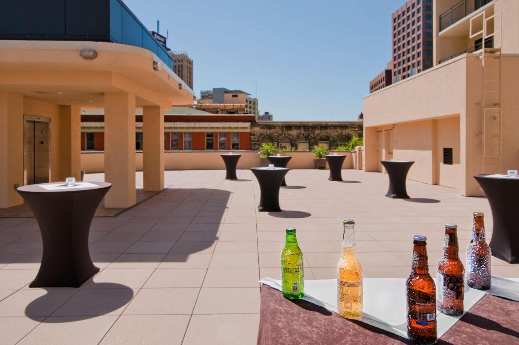 Hotel Embassy Riverwalk-downtown San Antonio