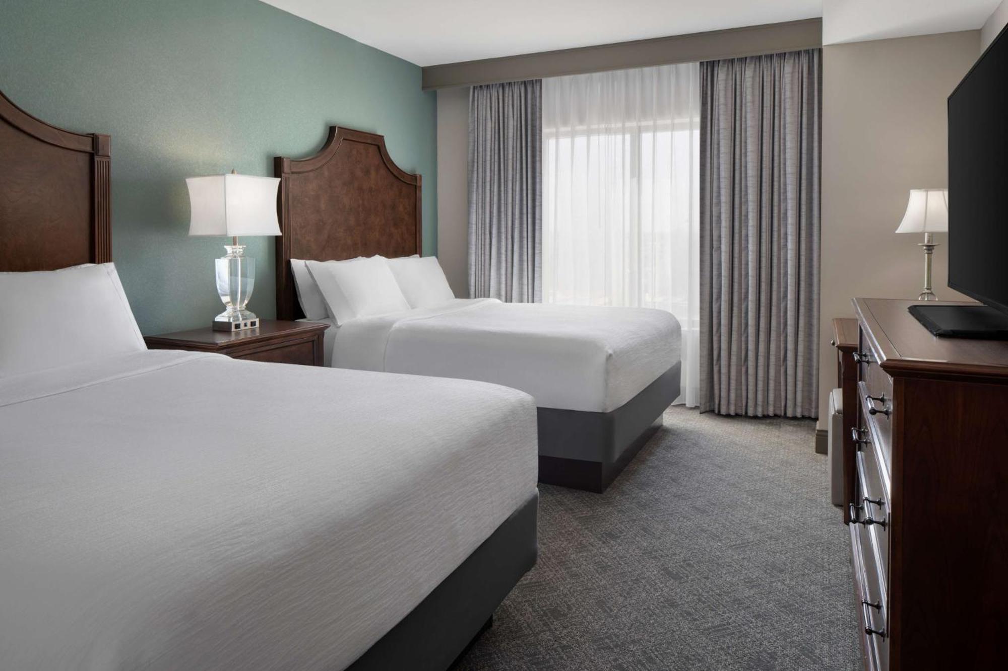 Hotel Embassy Riverwalk-downtown