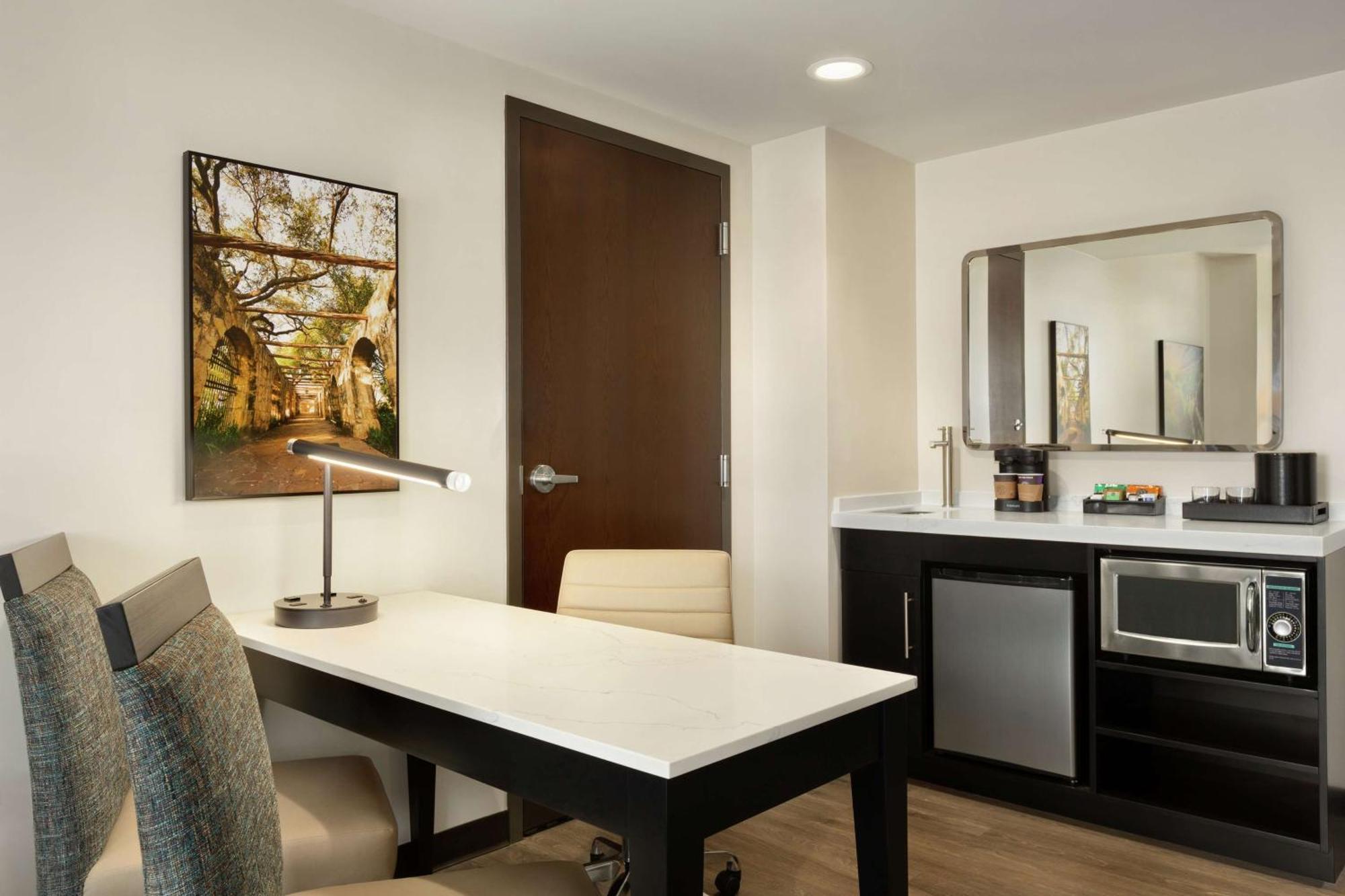 Embassy By Hilton Landmark 4* San Antonio