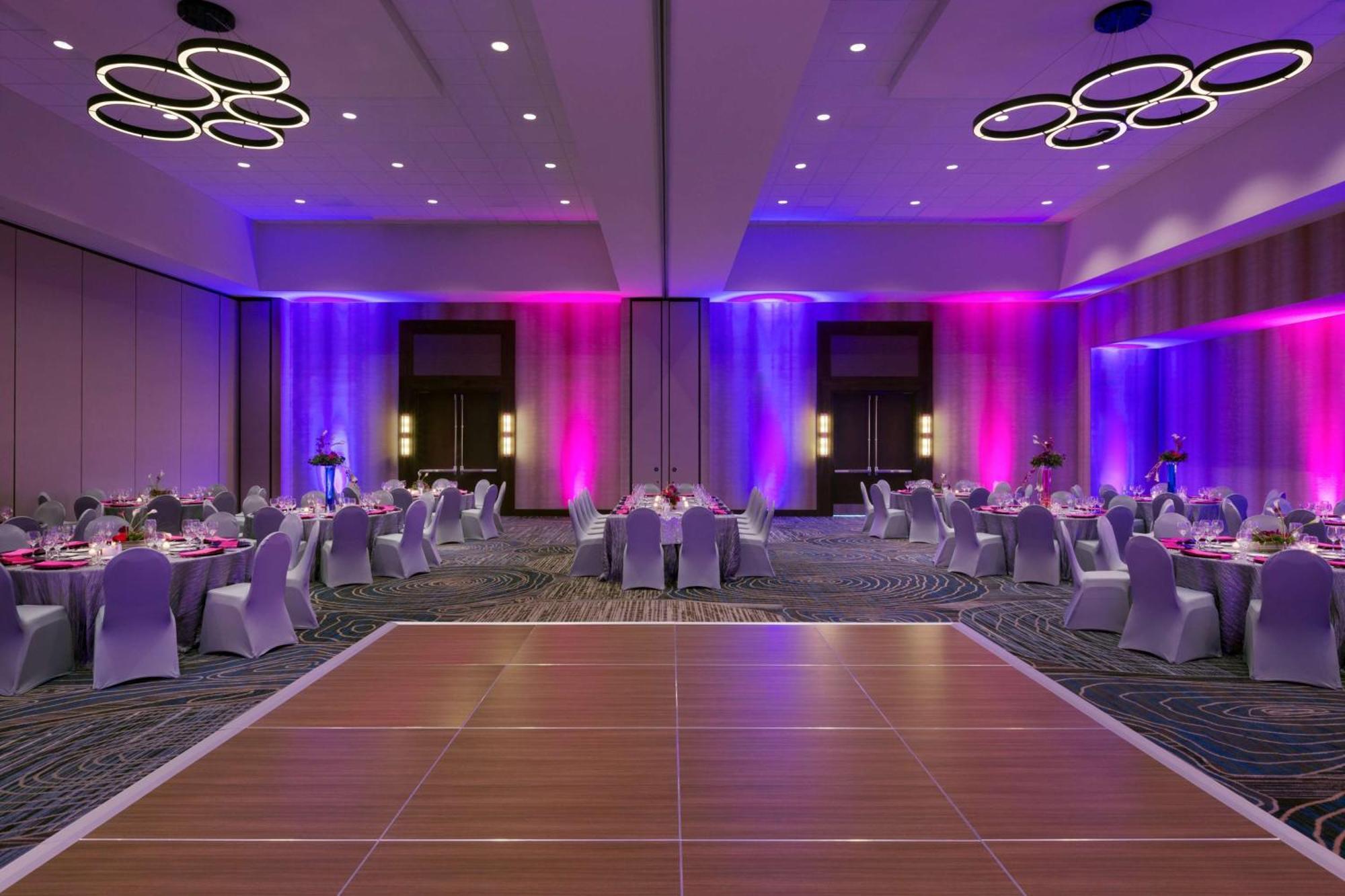 Hotel Embassy By Hilton Landmark