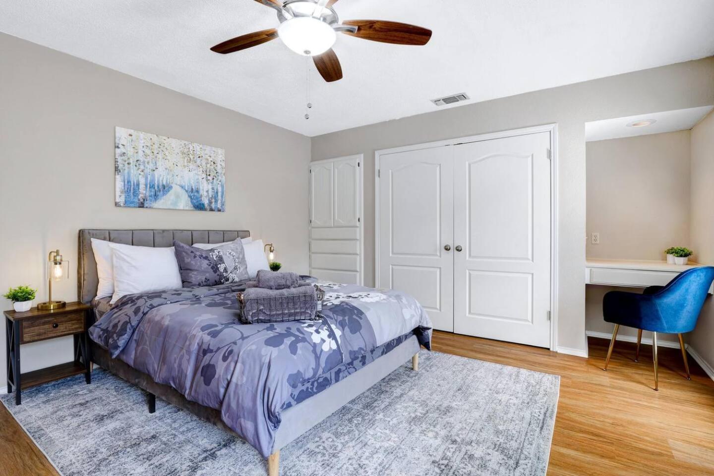 Holiday home Luxurious Oasis W Serene Pool, Games & Fire Pit *
