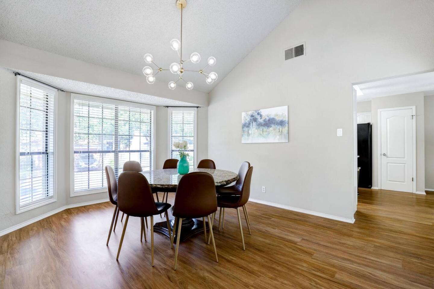Holiday home Luxurious Oasis W Serene Pool, Games & Fire Pit *