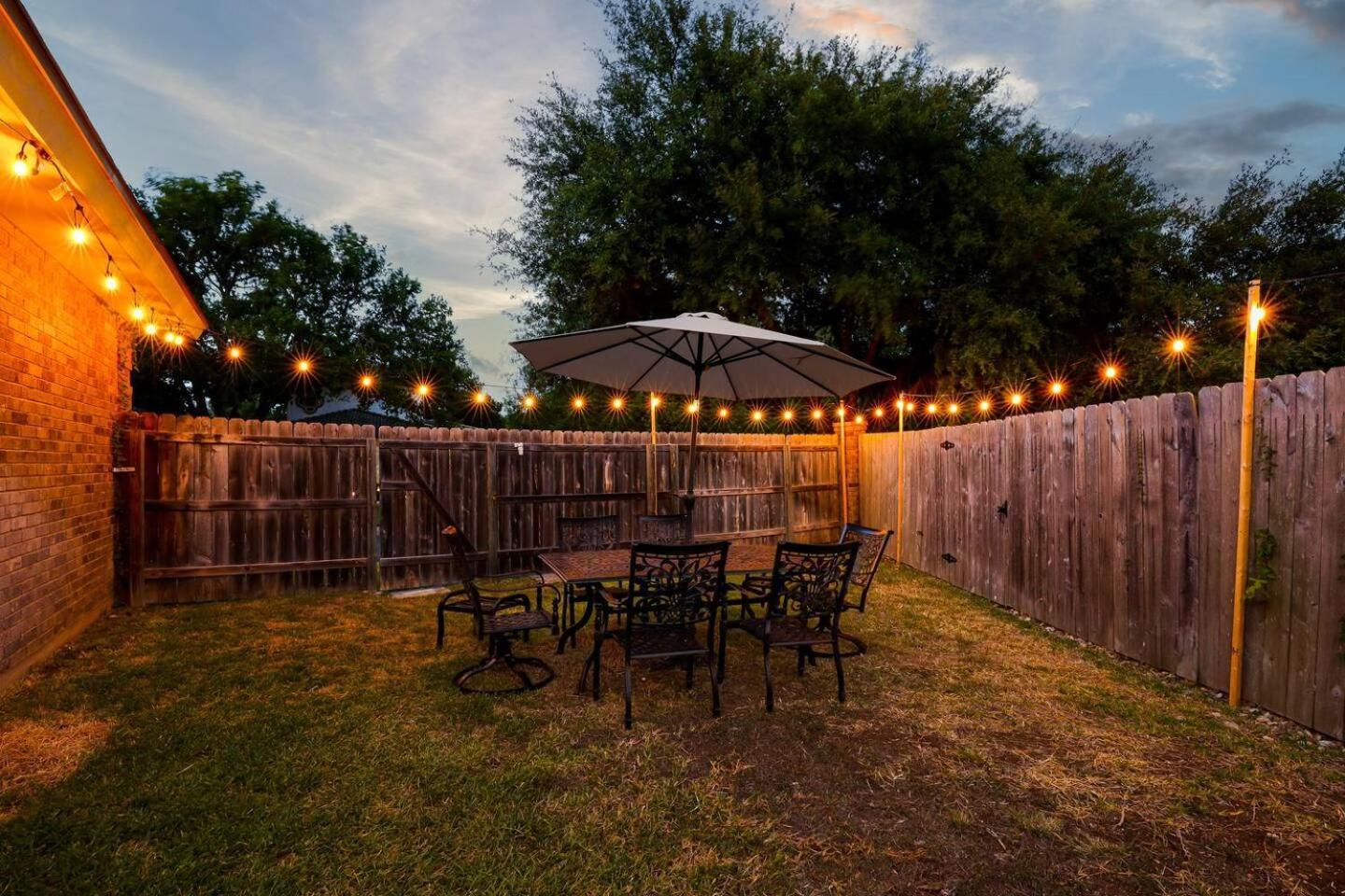 Luxurious Oasis W Serene Pool, Games & Fire Pit