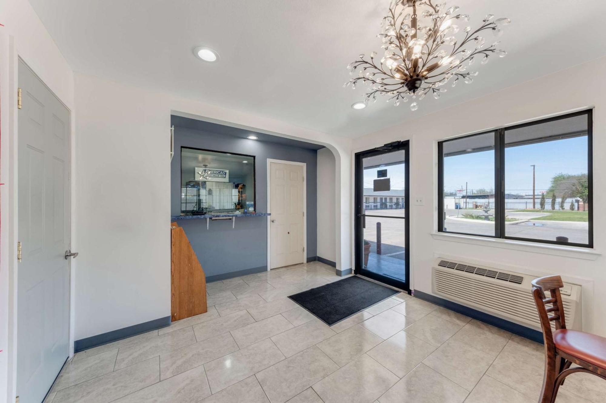 Americas Value Downtown Riverwalk 3* San Antonio
