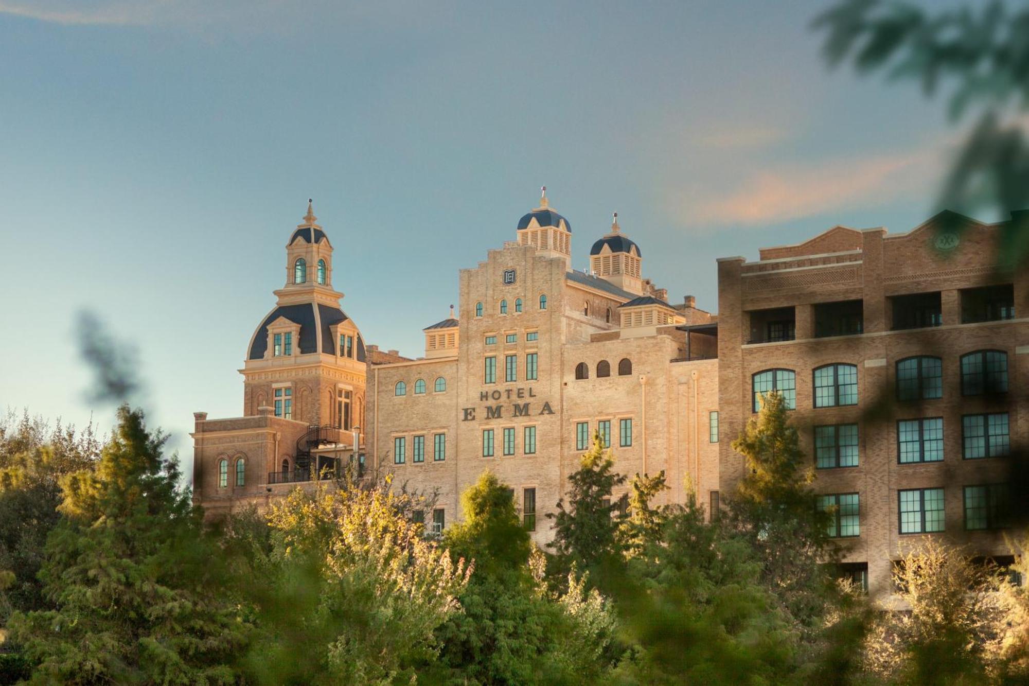 Hotel Emma At Pearl On The Riverwalk 5*