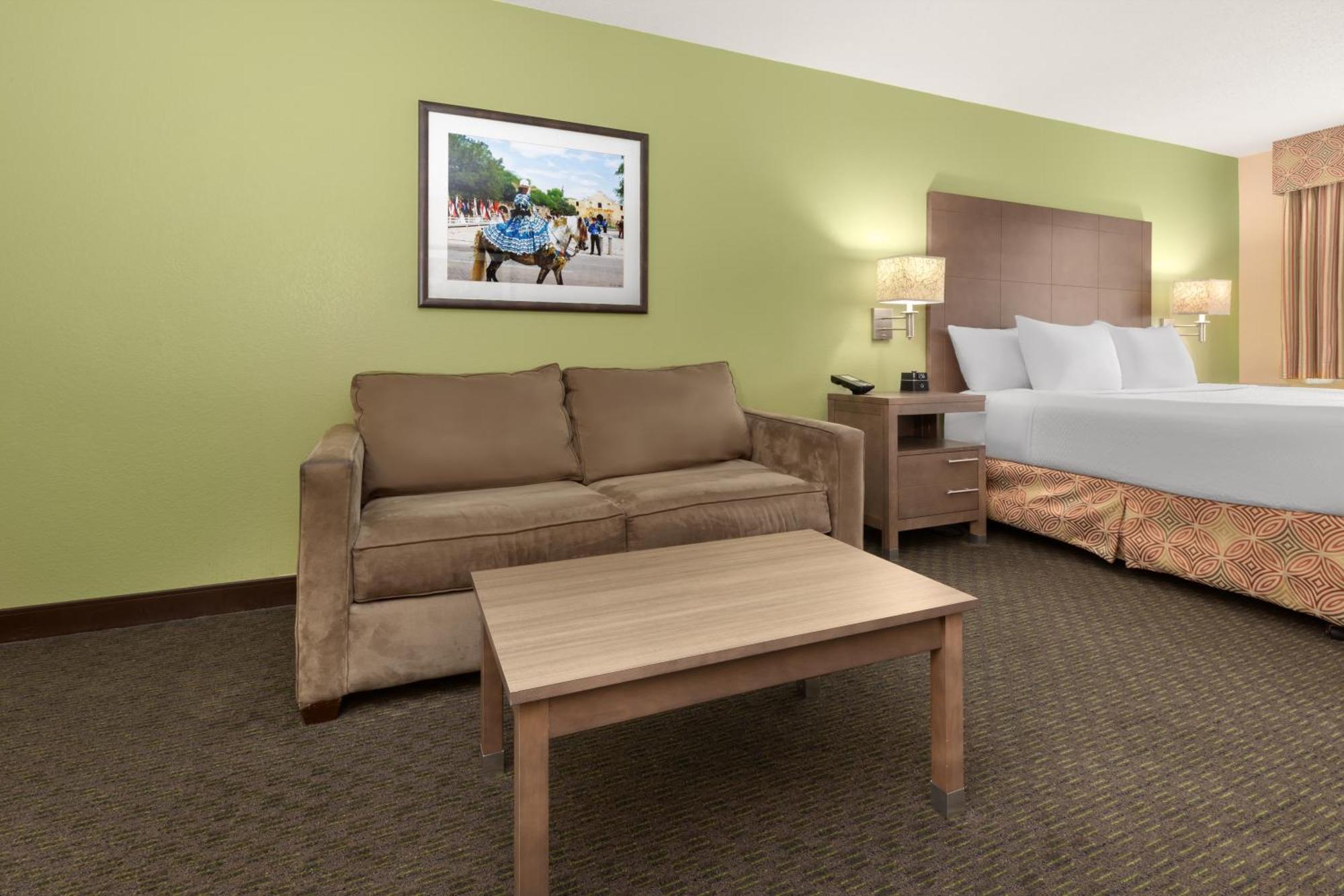 La Quinta By Wyndham Medical Ctr. Nw 3*