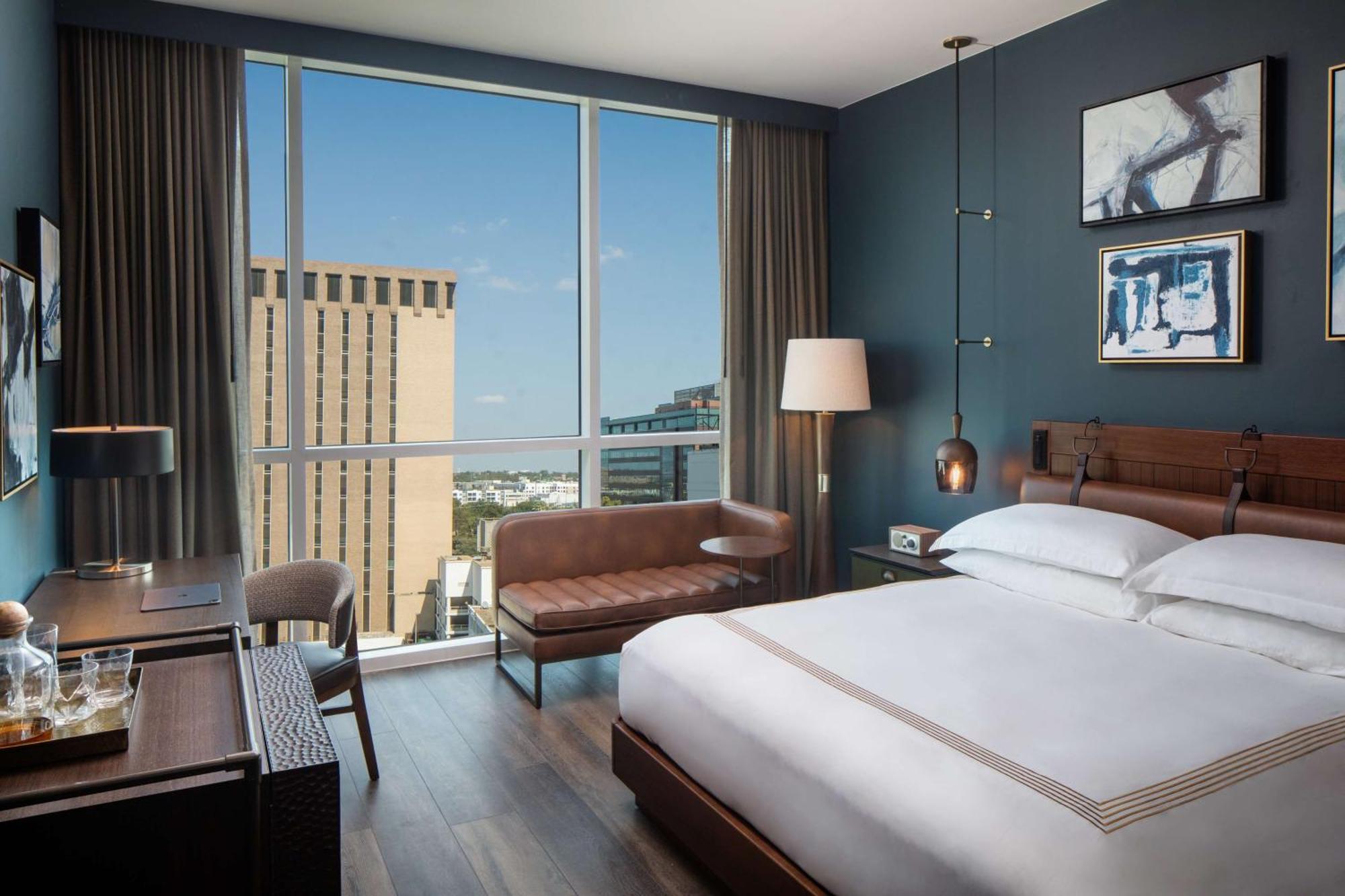 Thompson - Riverwalk, By Hyatt Hotel