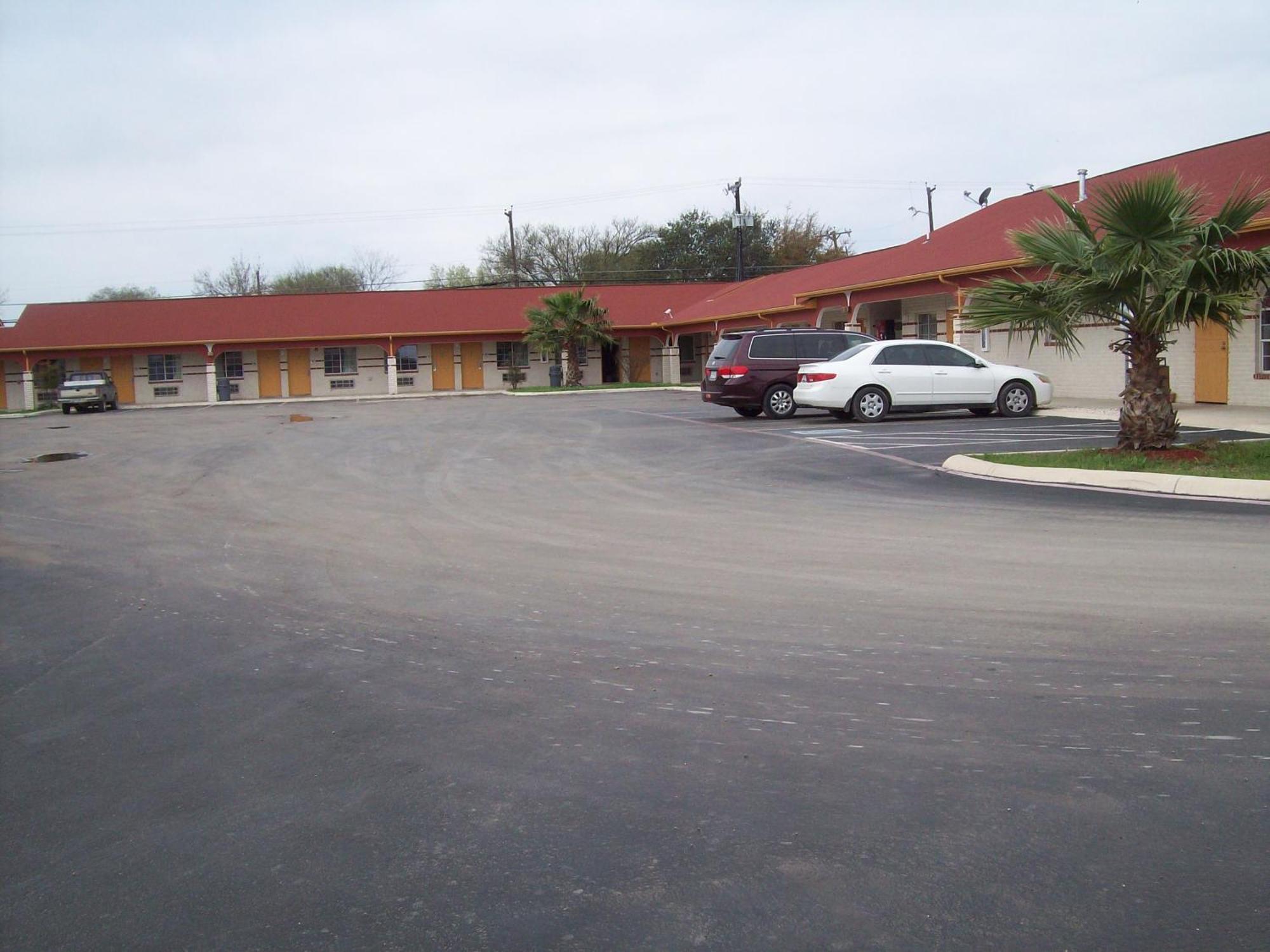 Motel Luxury And Seaworld