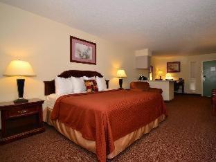 Hotel Surestay By Western Fiesta 3*