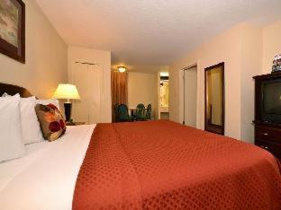 Hotel Surestay By Western Fiesta 3*