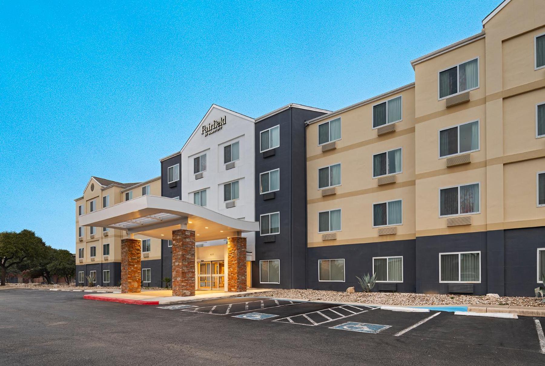 Fairfield & By Marriott Downtown/market Square 3* San Antonio