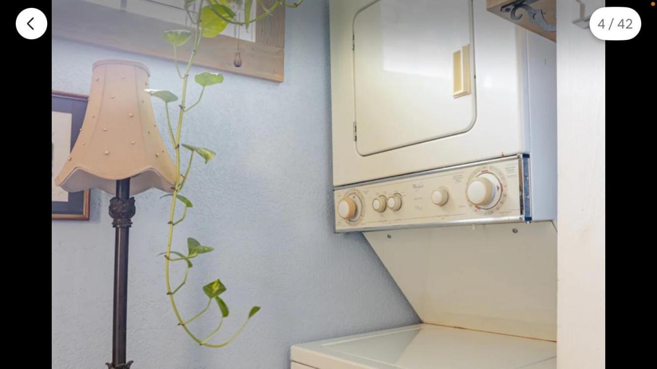 Cozy & Private Near Downtown