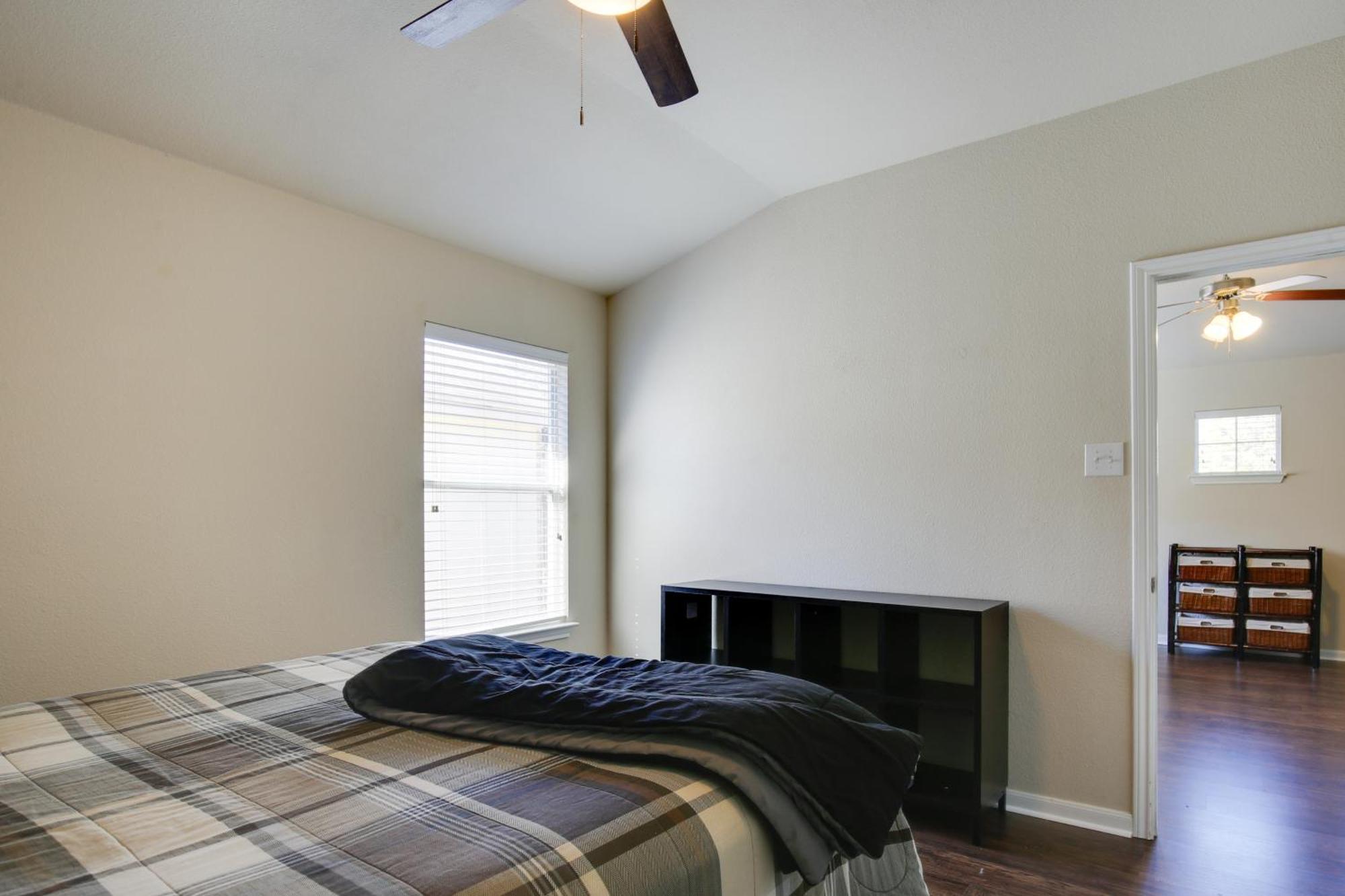 Getaway With Deck, Fenced-in Yard! *