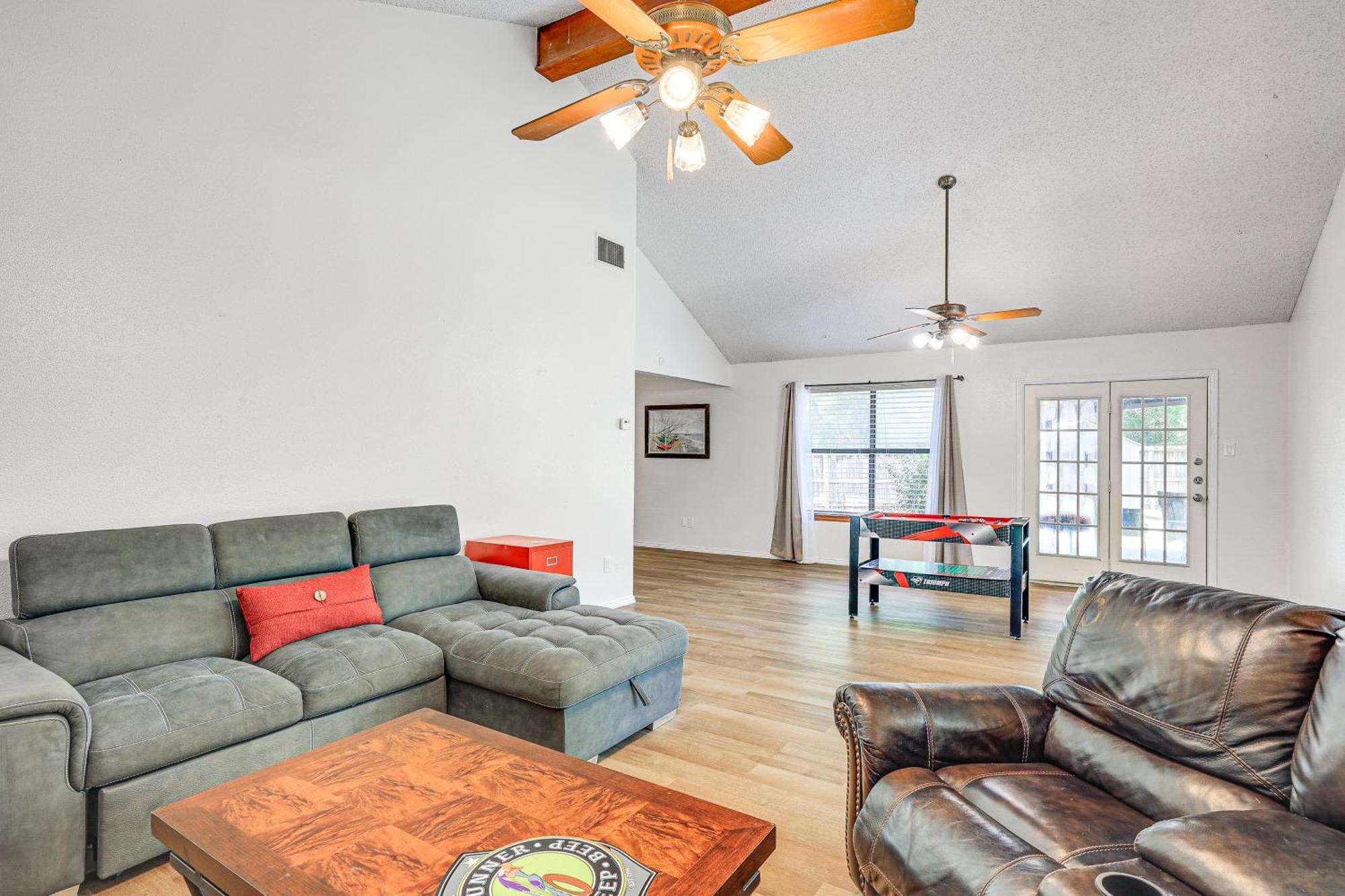 Spacious Google Fiber, Game * San Antonio
