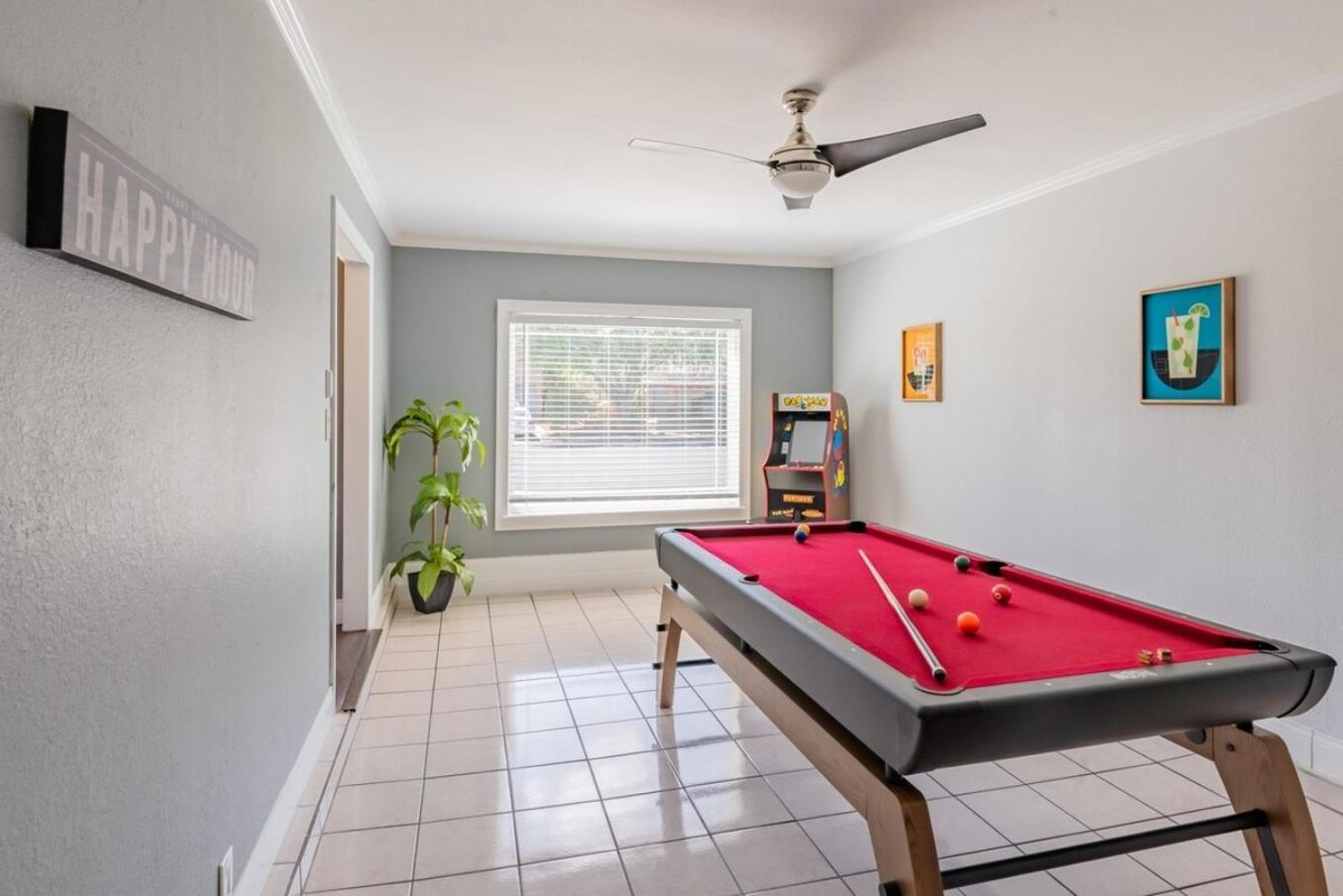 Gameroom, Bbq & Hot-tub By Lackland & Seaworld Holiday home