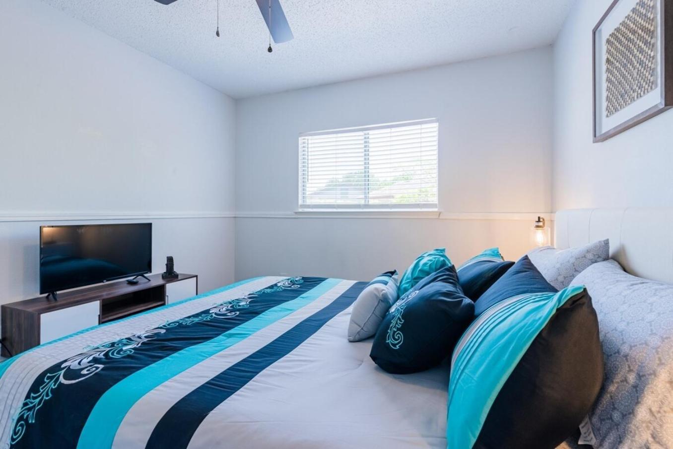 Gameroom, Bbq & Hot-tub By Lackland & Seaworld Holiday home