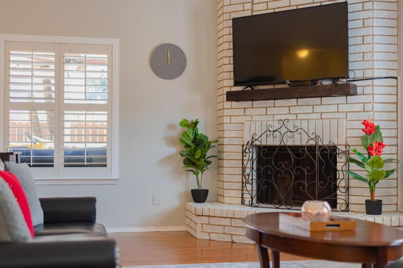 Beautiful With Pool, Games & Covered Patio * San Antonio
