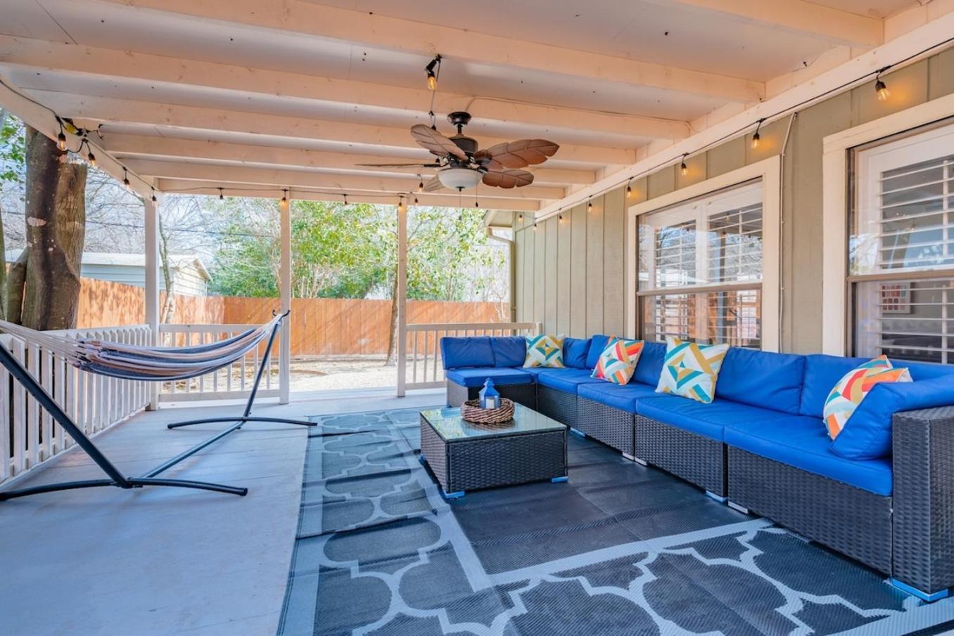 Beautiful With Pool, Games & Covered Patio San Antonio