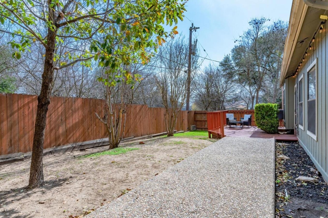 Beautiful With Pool, Games & Covered Patio *