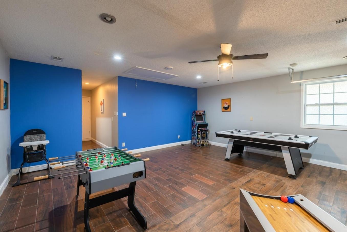 Beautiful Texas Ranch House, Game & Minigolf Holiday home