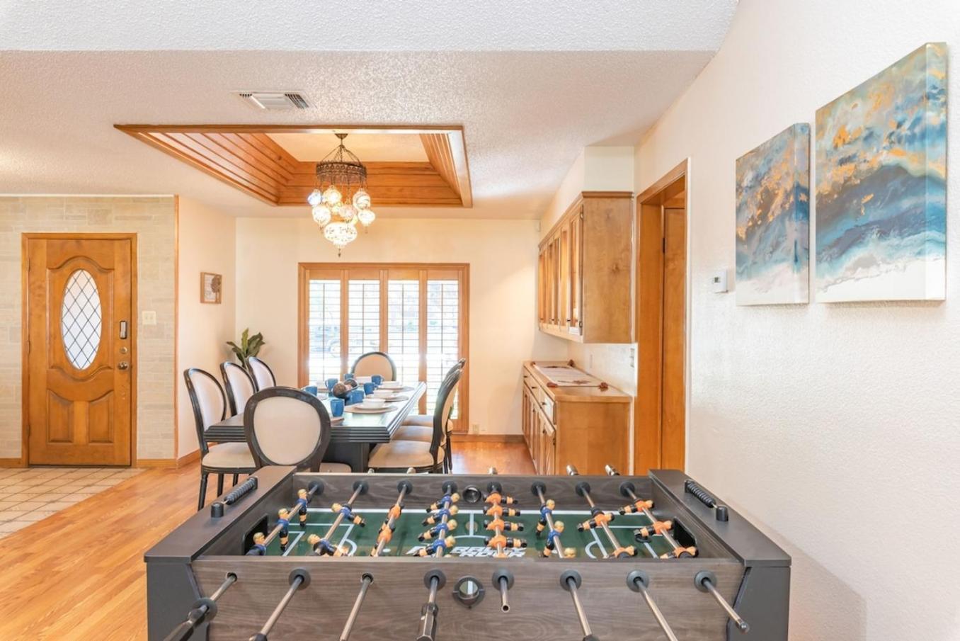 Beautiful Texas Ranch House, Game & Minigolf Holiday home *