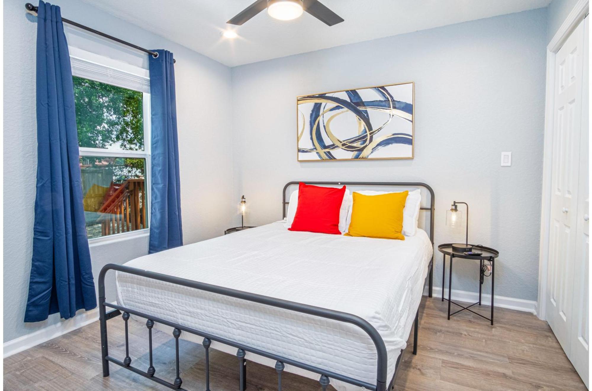 Comfortable 4br2.5ba Family Near Riverwalk *