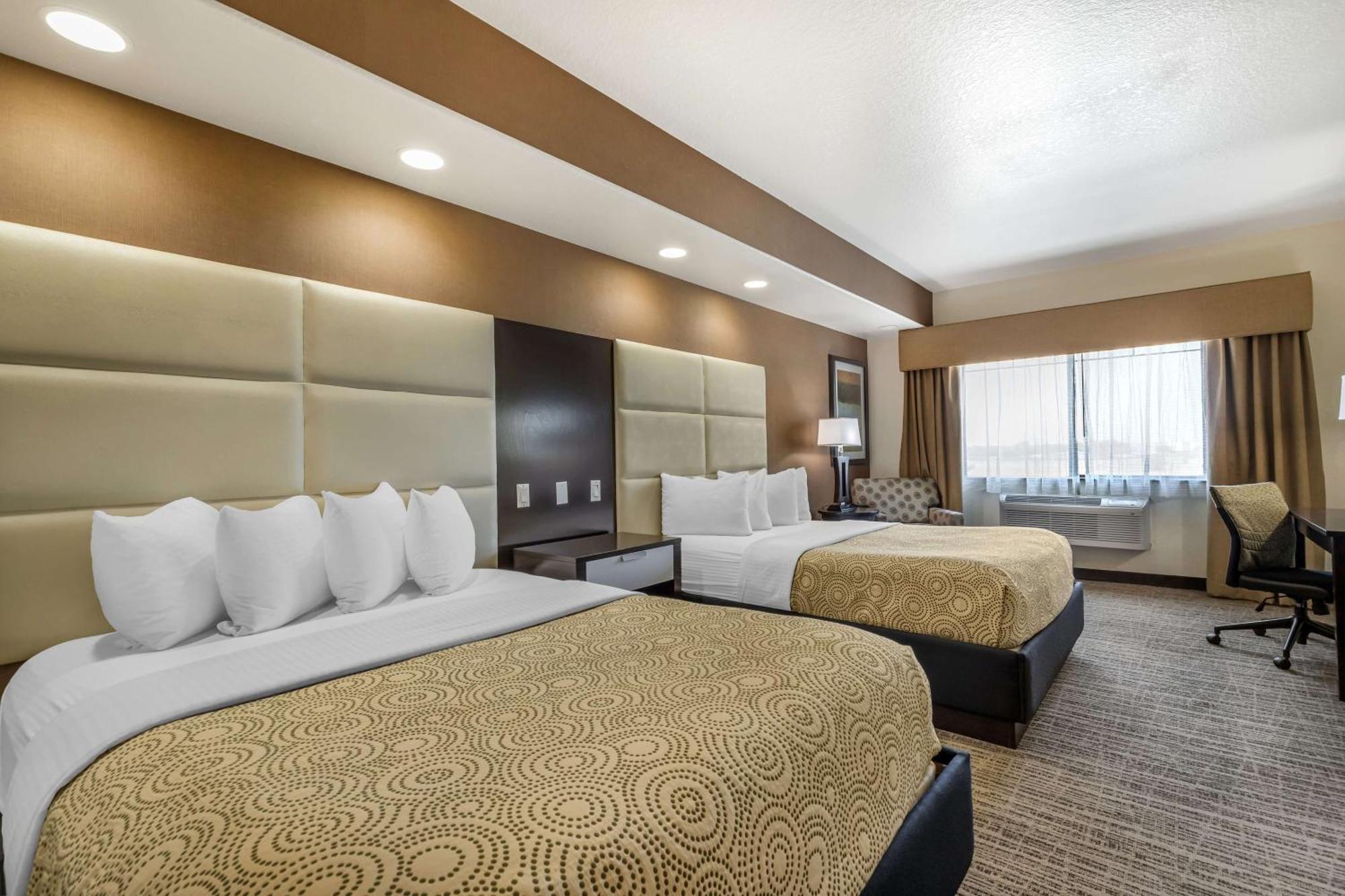Western Lackland And Suites. Hotel 3*