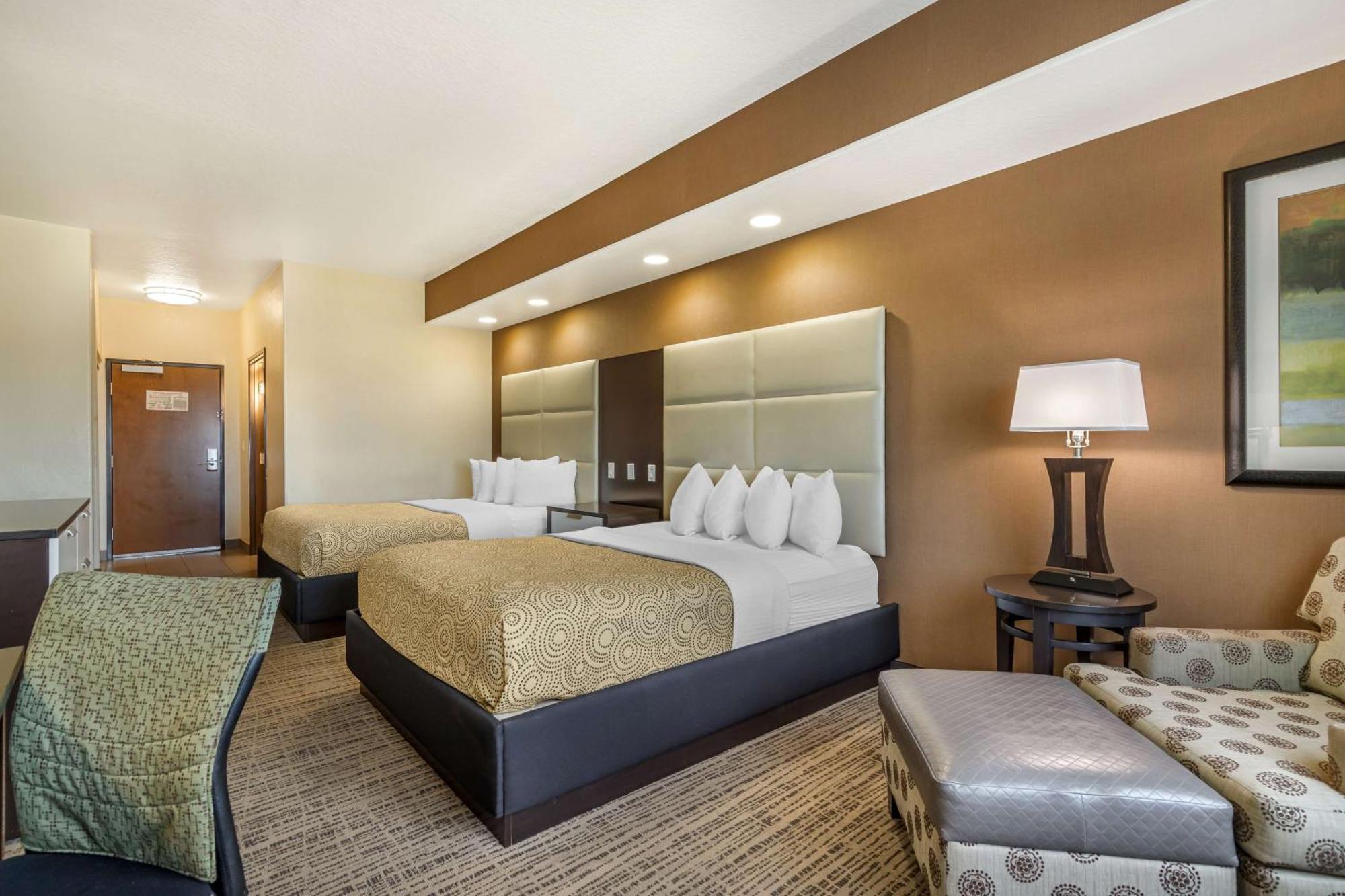 Hotel Western Lackland And Suites. San Antonio