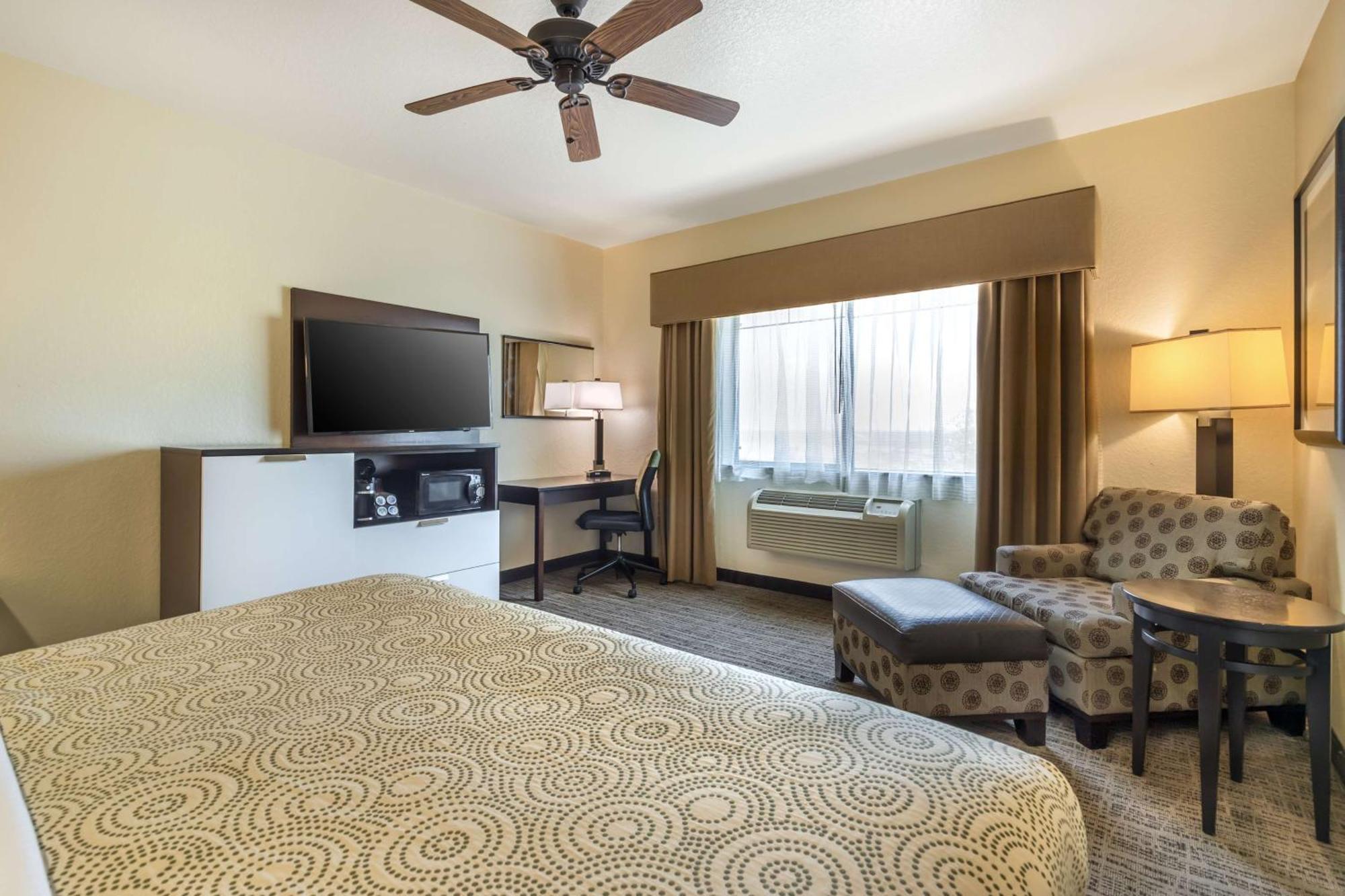Western Lackland And Suites. 3*