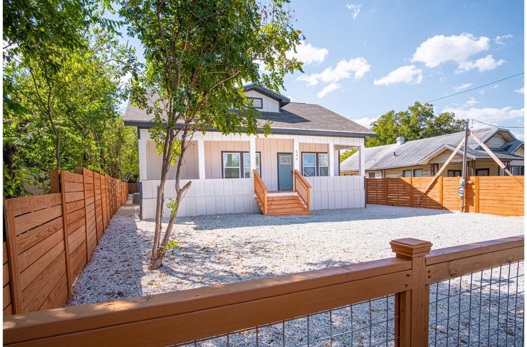 Holiday home Inviting 4br2ba Near Downtown Riverwalk *