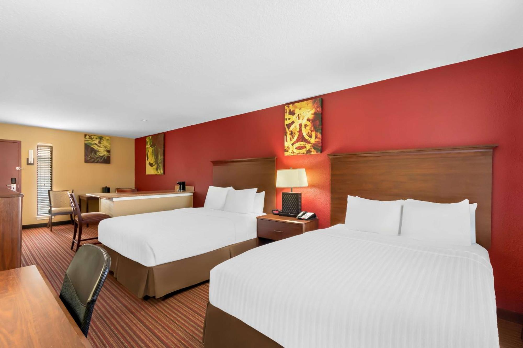 Hotel Surestay By Western Fiesta