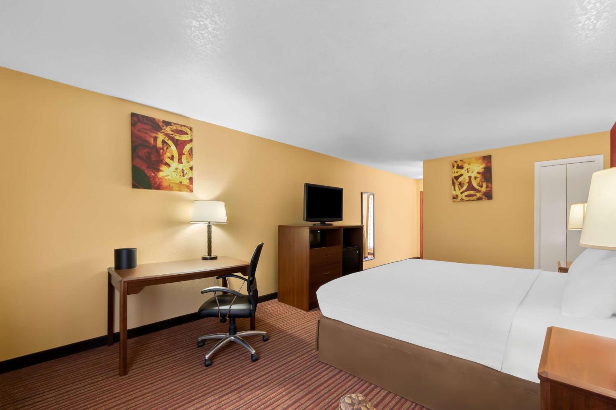 Surestay By Western Fiesta Hotel San Antonio