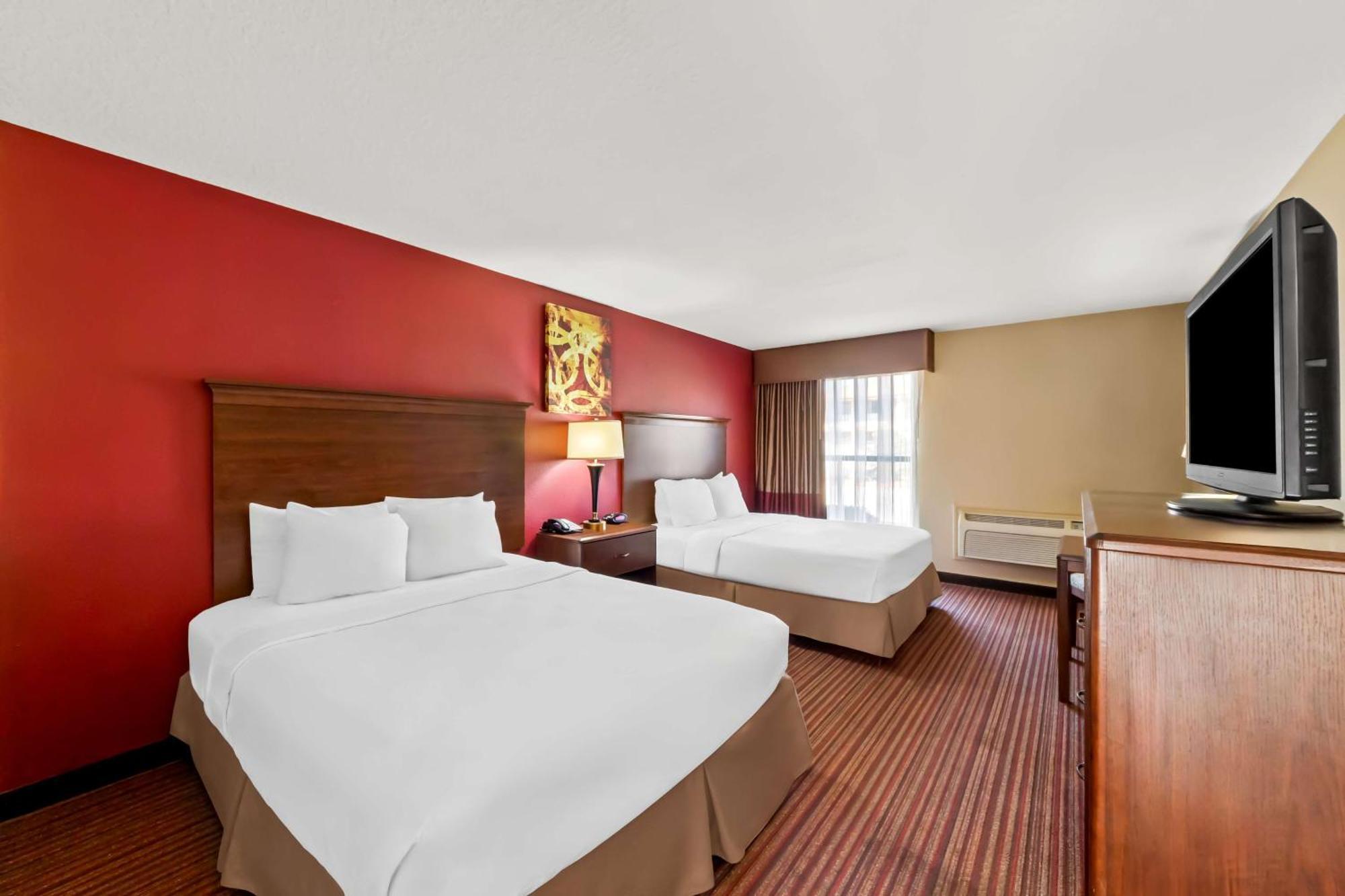 Hotel Surestay By Western Fiesta