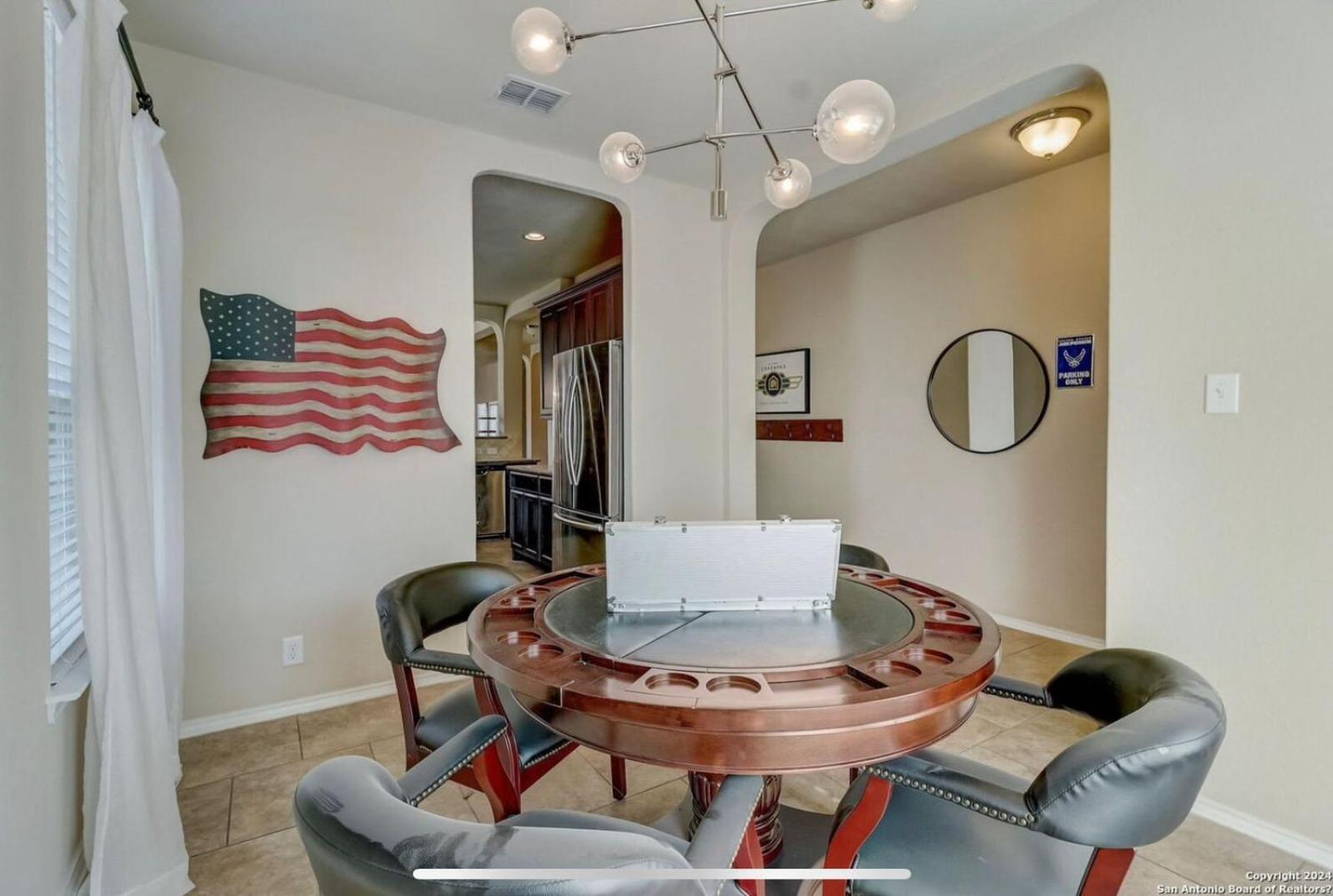 Villa Movie Night With Projector , Pool & Poker Tables