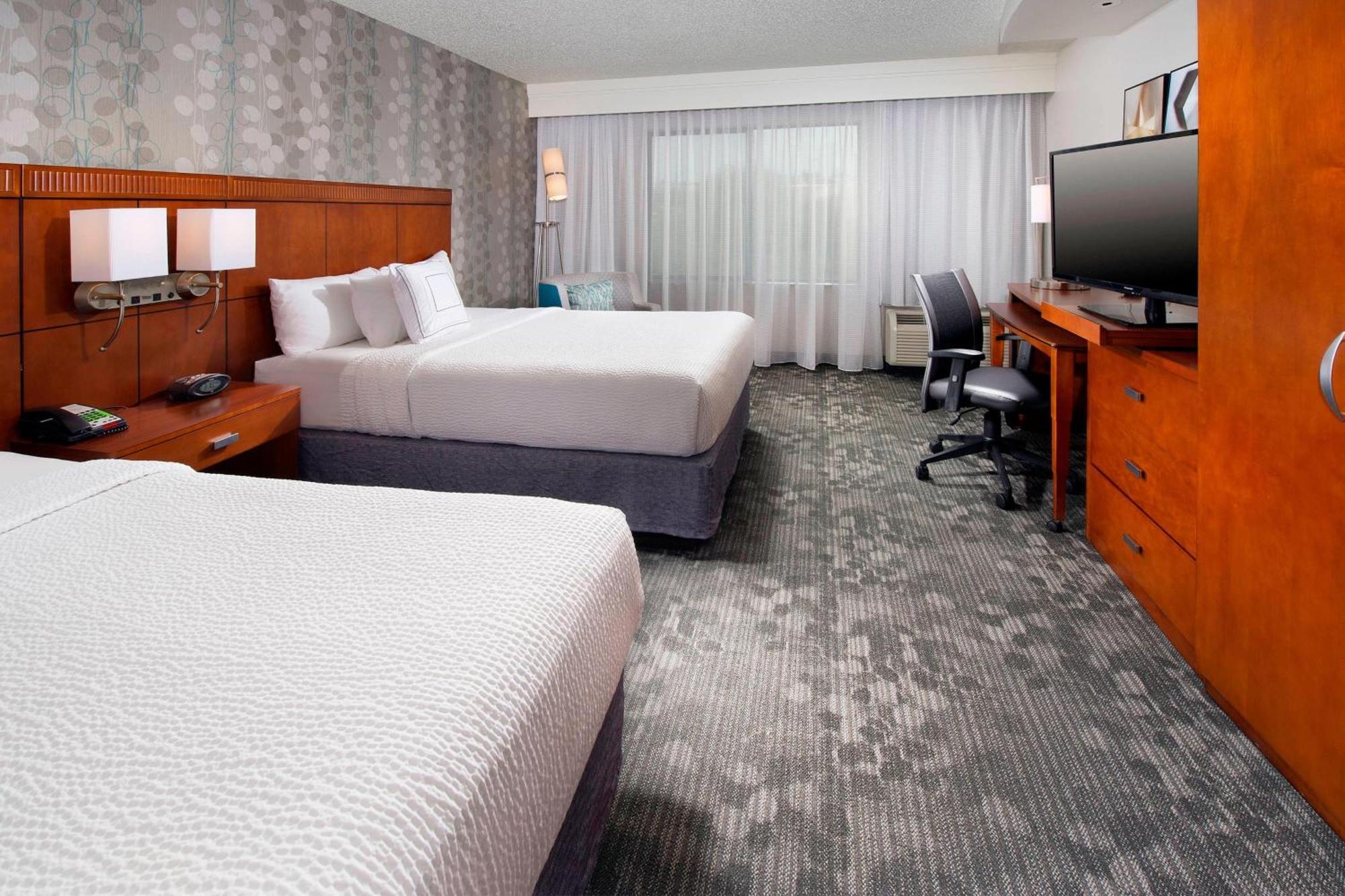 Courtyard By Marriott Seaworld/lackland 3* San Antonio