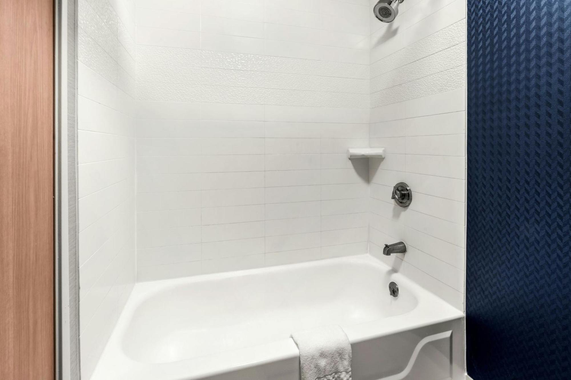 Fairfield & By Marriott Downtown/market Square 3* San Antonio