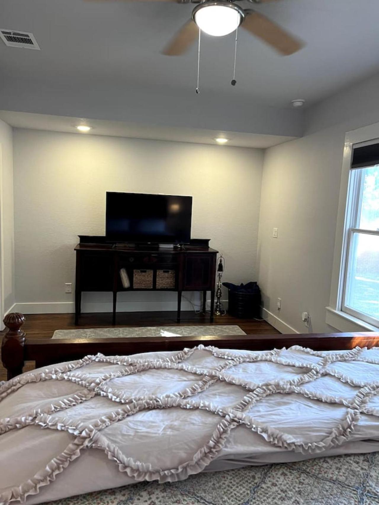 Southern Comfort 4 Bedroom Holiday home