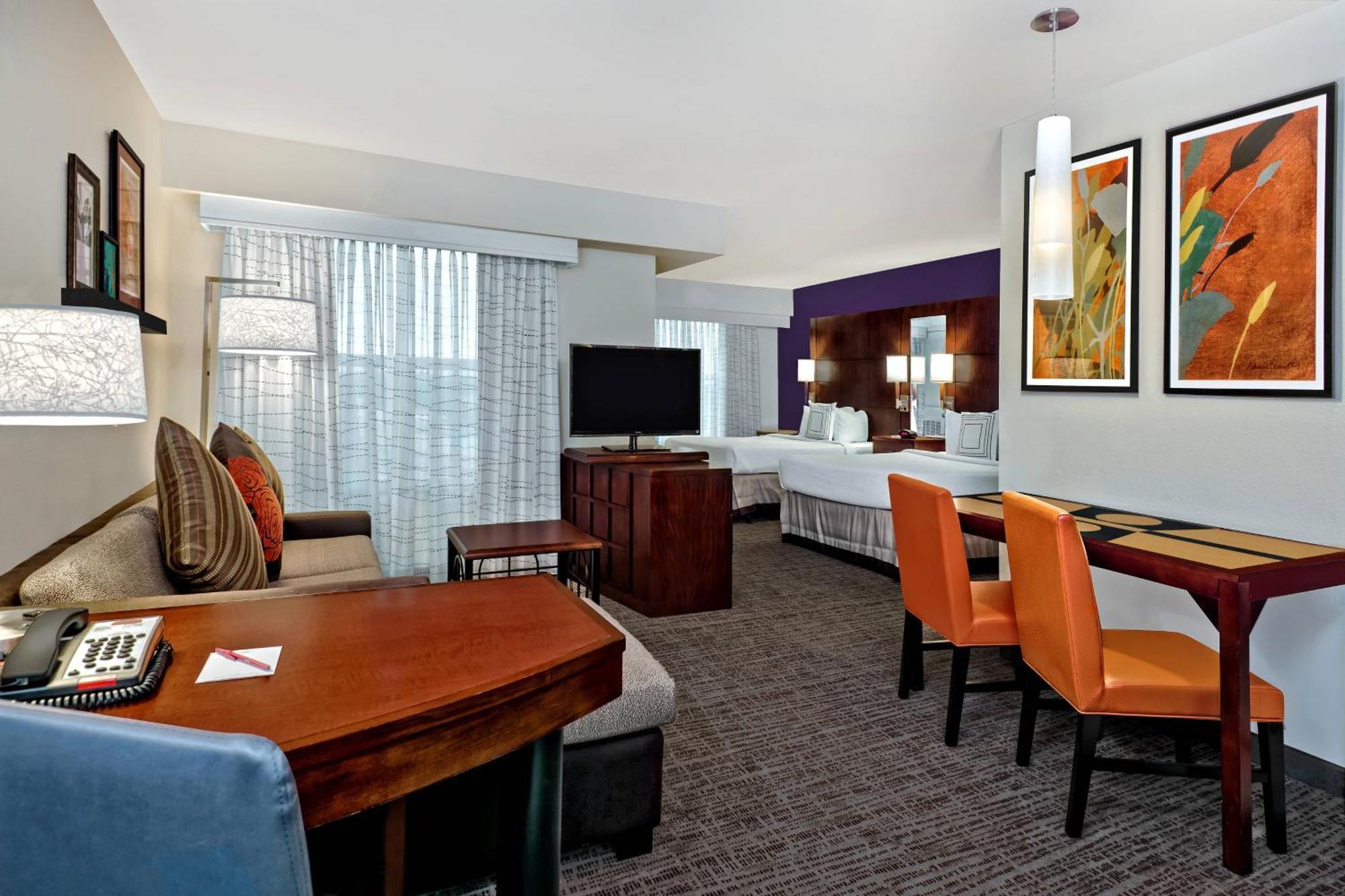 By Marriott Seaworld / Lackland San Antonio