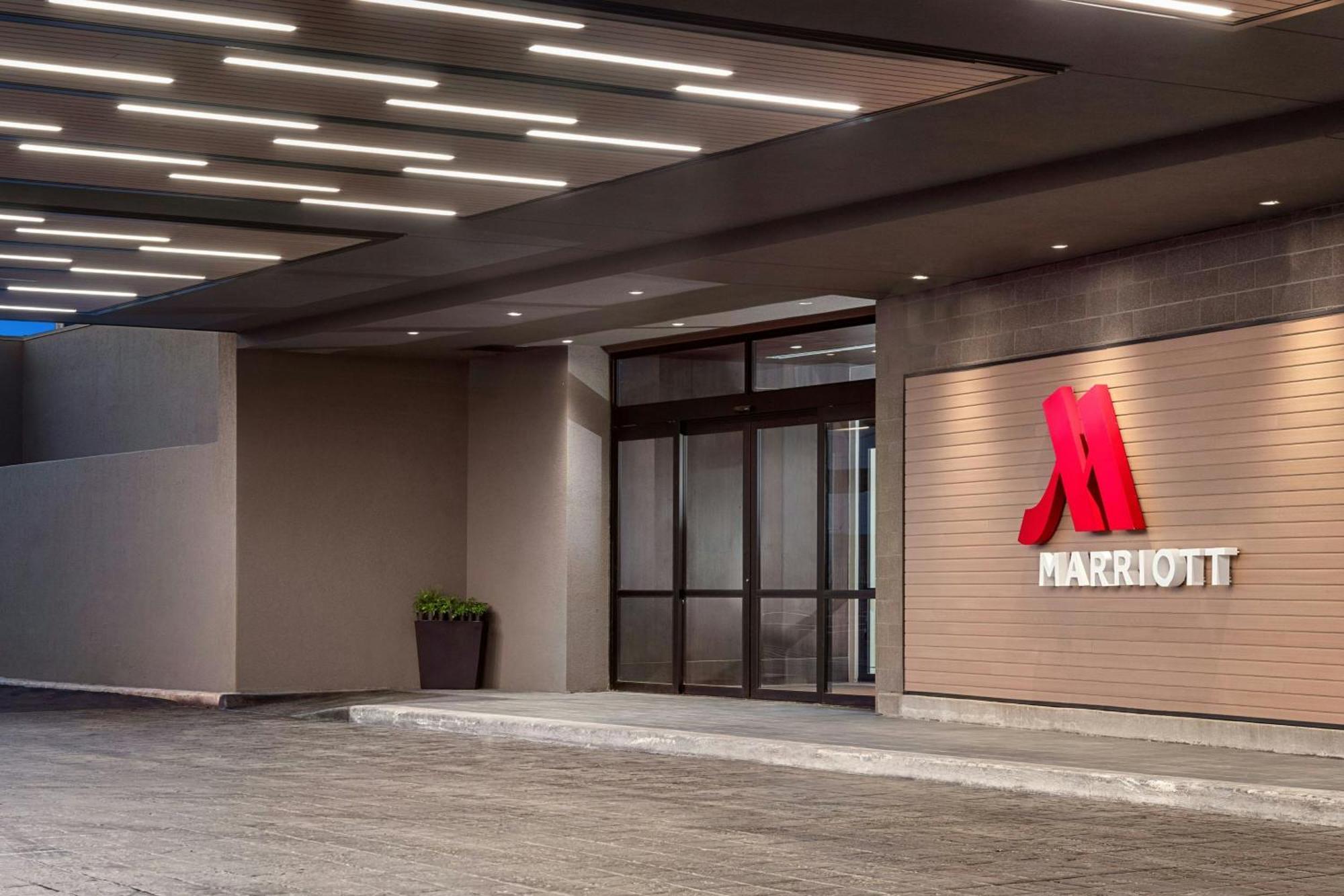 Marriott Airport 4*