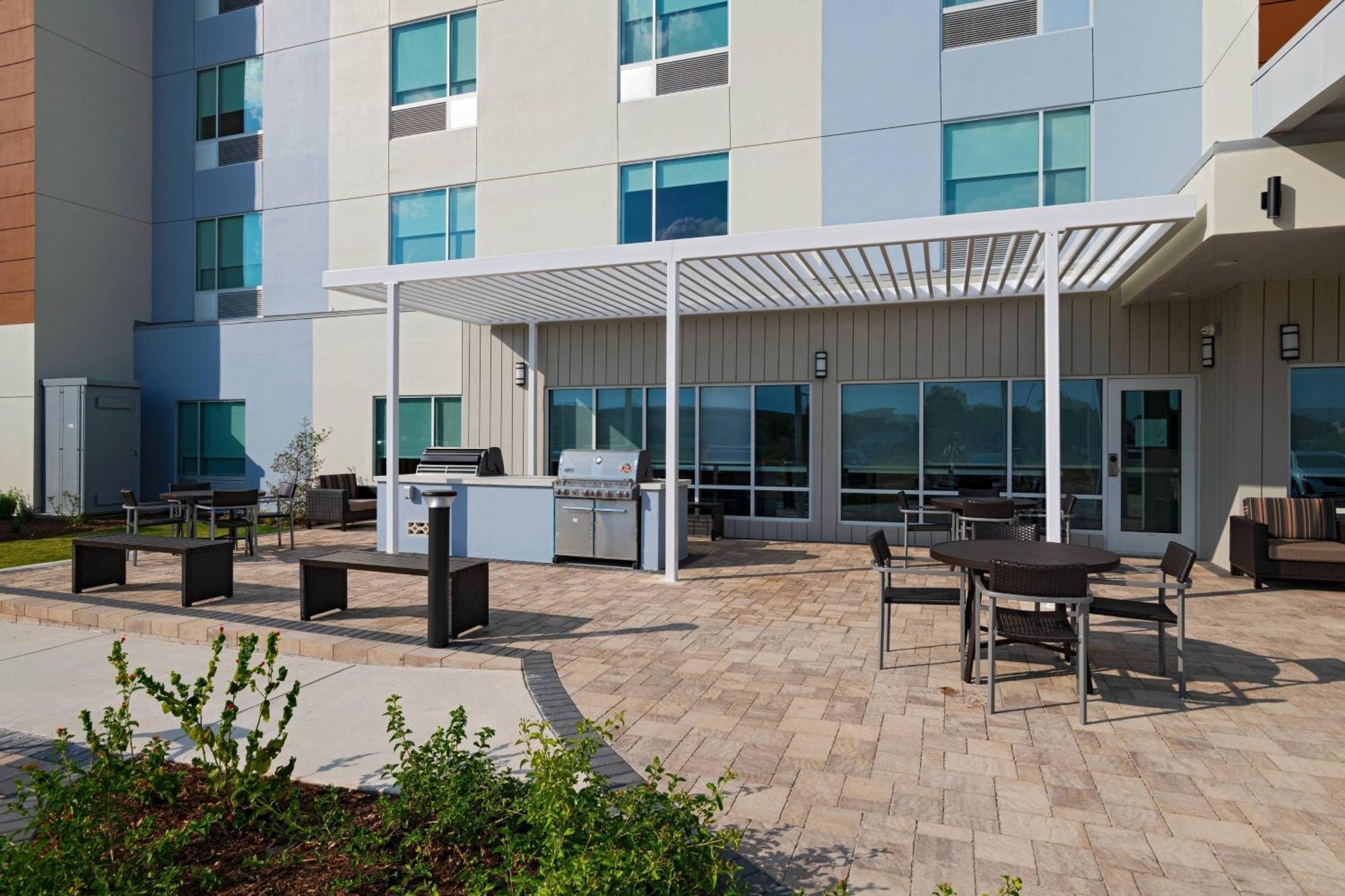 Towneplace Northwest At The Rim 3*