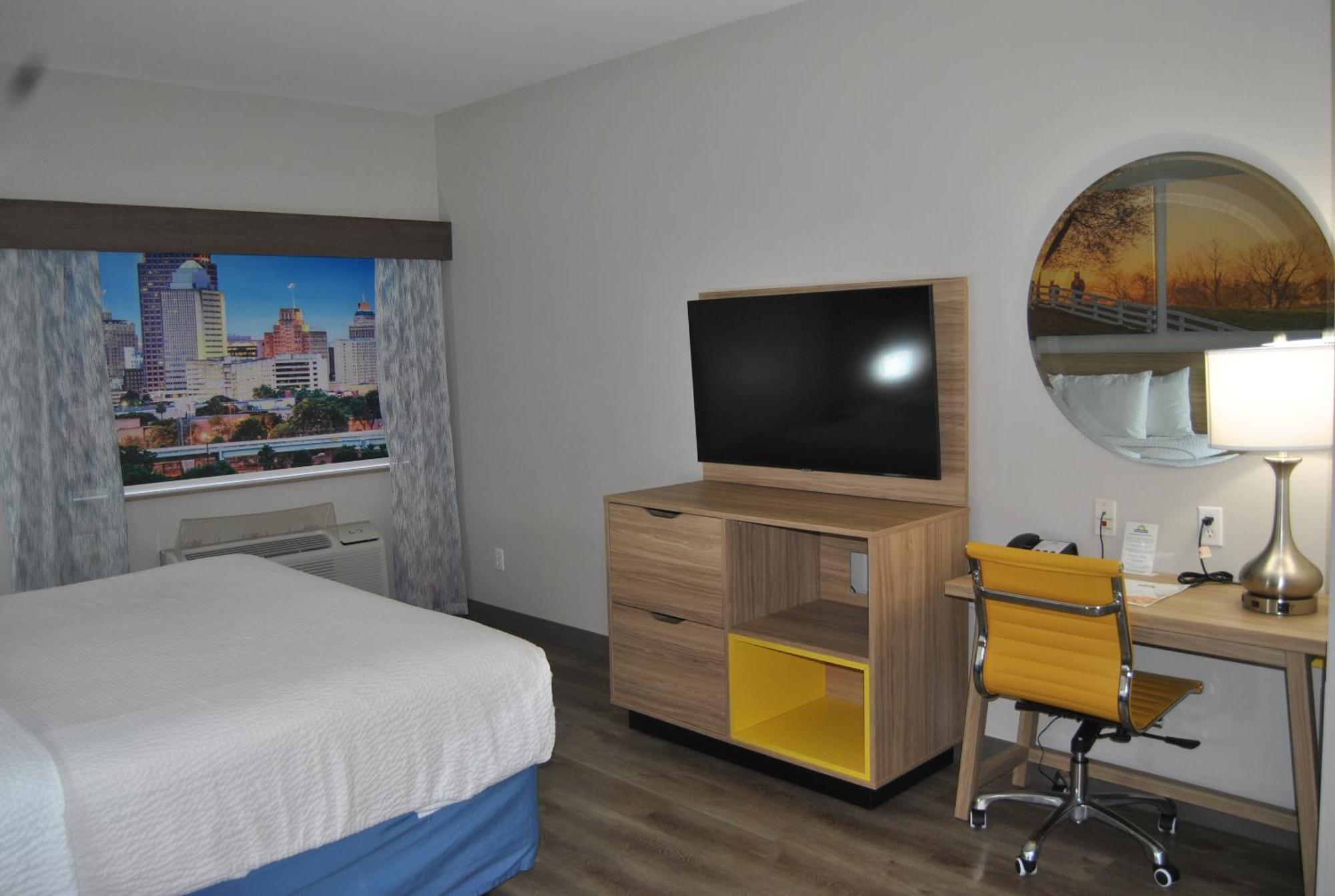 Hotel Days & By Wyndham North/stone Oak San Antonio