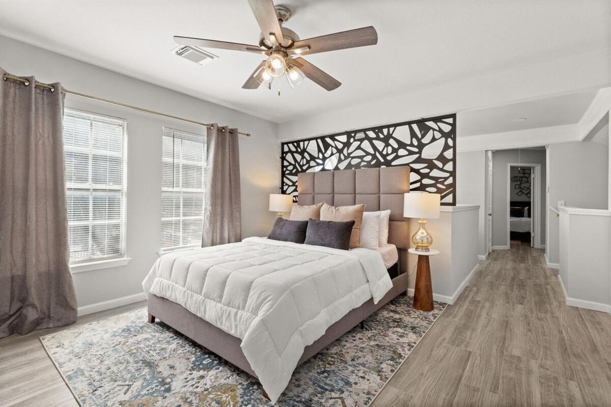 Pool Oasis 5 Bedrooms Game Horn Holiday home San Antonio