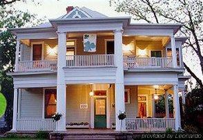 O'casey's Hotel