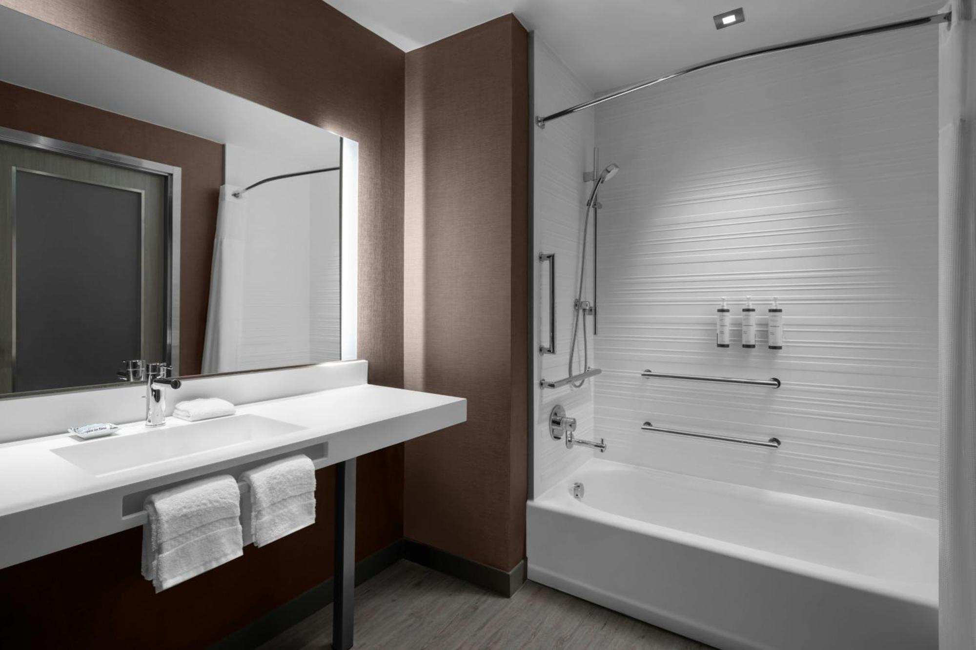 Hotel Ac By Marriott Riverwalk San Antonio