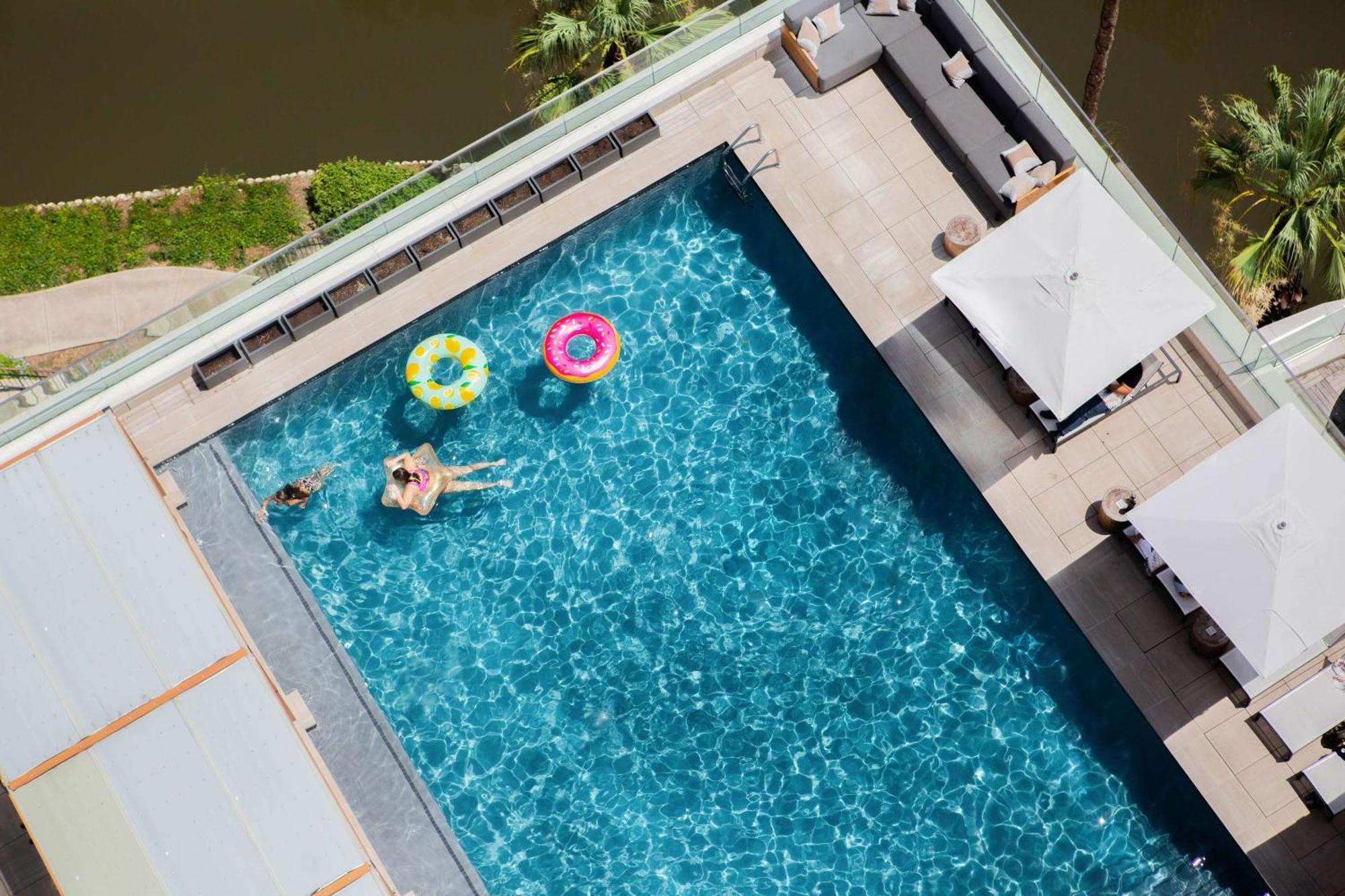 Thompson - Riverwalk, By Hyatt Hotel