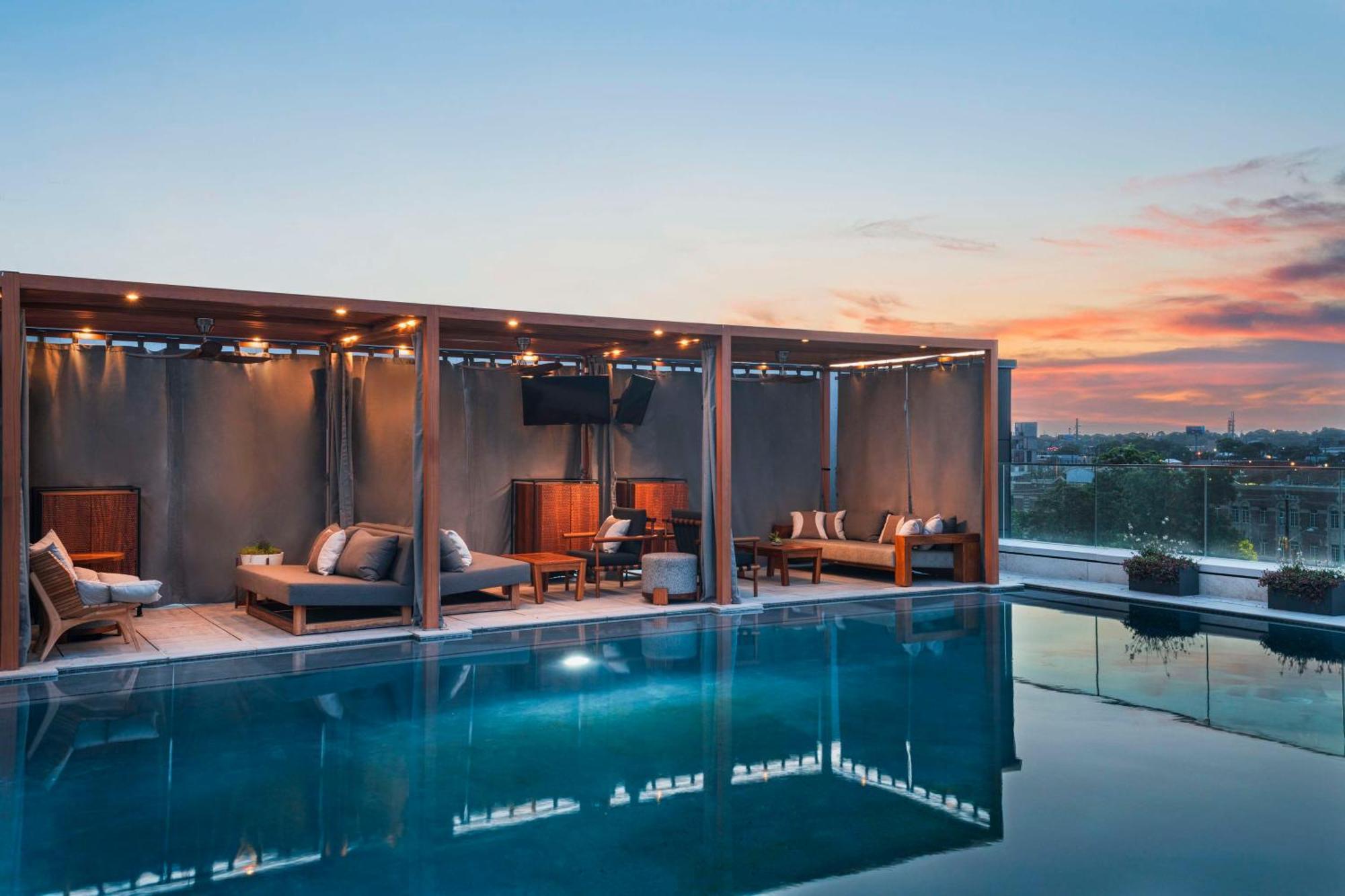 Thompson - Riverwalk, By Hyatt Hotel 5*